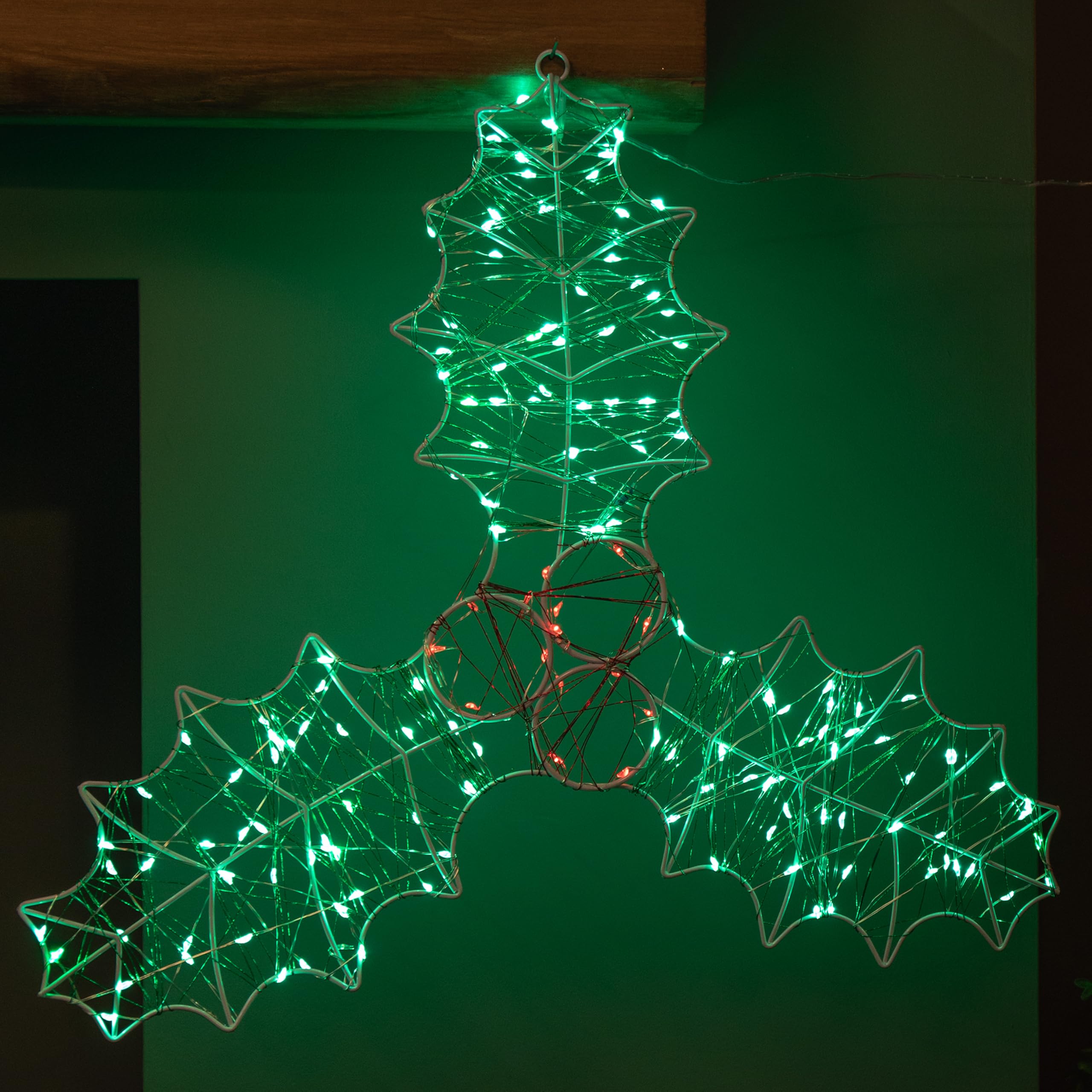 Light 42Cm X 44Cm Up Christmas Holly And Berries Dewdrop Silhouette With Twinkling Leds
