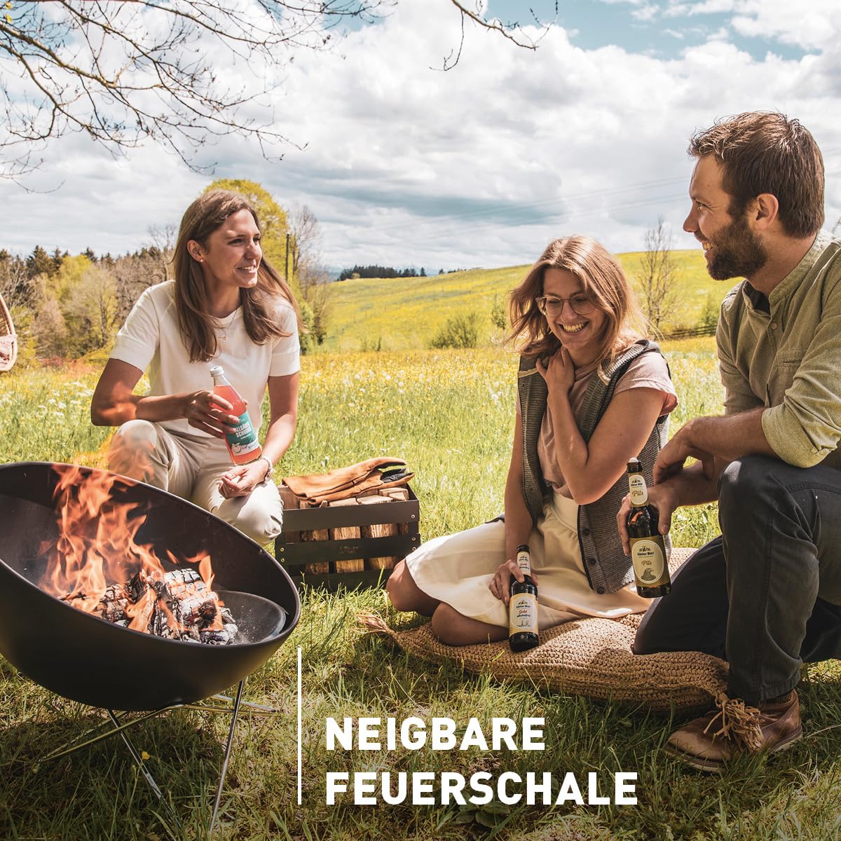 höfats - Bowl 57 Feuerschale mit Edelstahl Sternfuß - raucharme Verbrennung - Feuerstelle mit Plancha Grillplatte und Grillrost nutzbar - kippbarer Feuerkorb Stahl emailliert, schwarz, Ø 57 cm