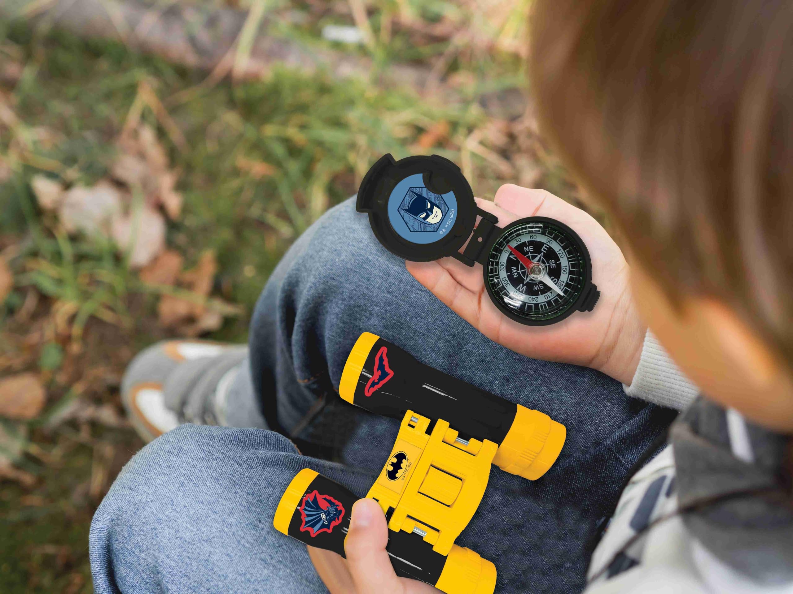 Lexibook, Batman, Abenteurer-Set, RPTW11BATLXB | 120m-Walkie-Talkies, Fernglas, Taschenlampe, Kompass, Schwarz/Gelb