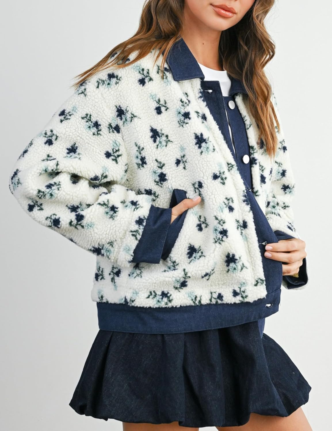 Women's Floral Sherpa Jacket Open Front Denim Collar Fleece Jackets Oversized Outerwear with Pockets - Image 3
