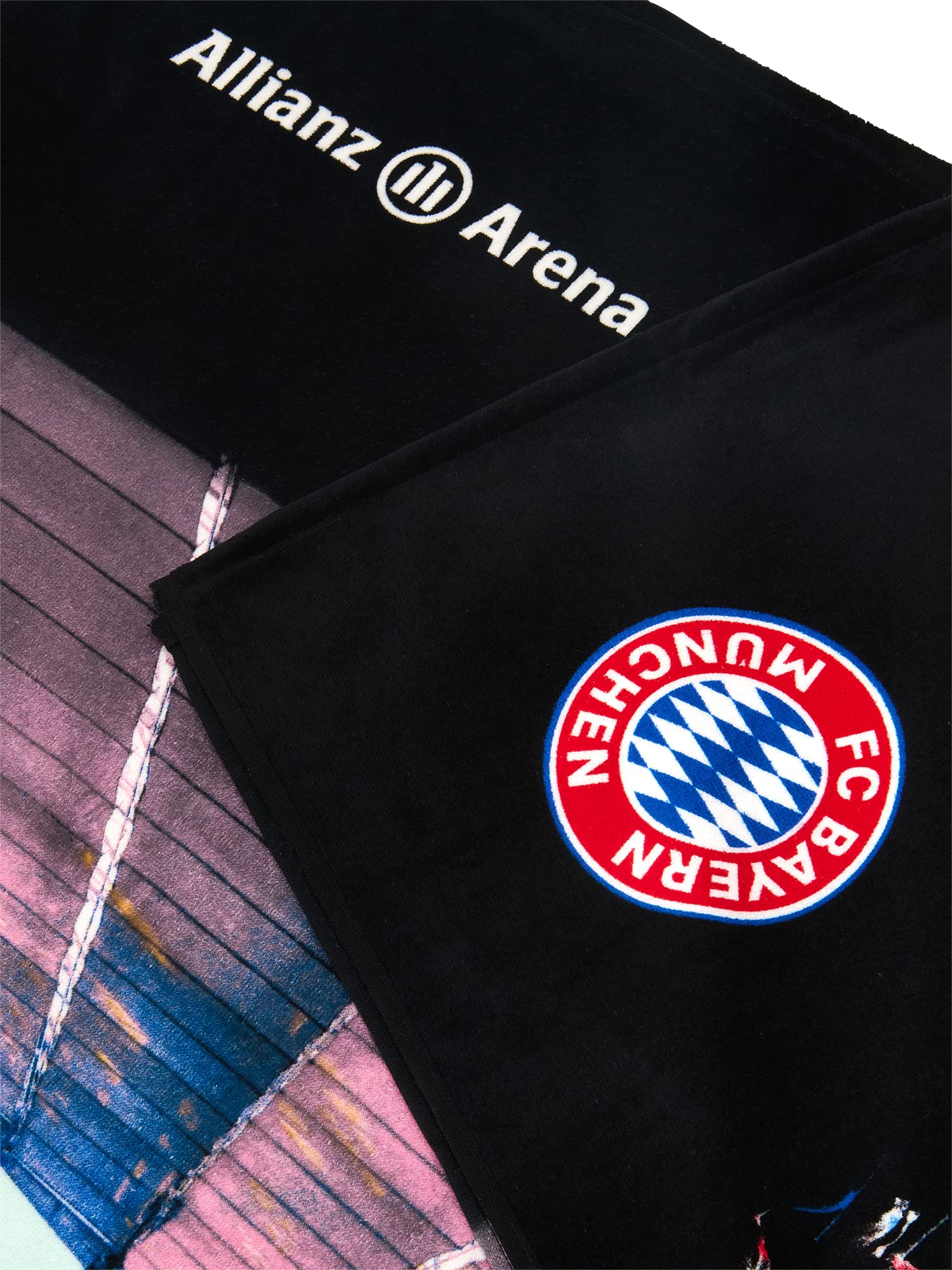 FC Bayern München Strandtuch - Allianz Arena - 90 x 180 cm Badetuch Duschtuch Handtuch FCB