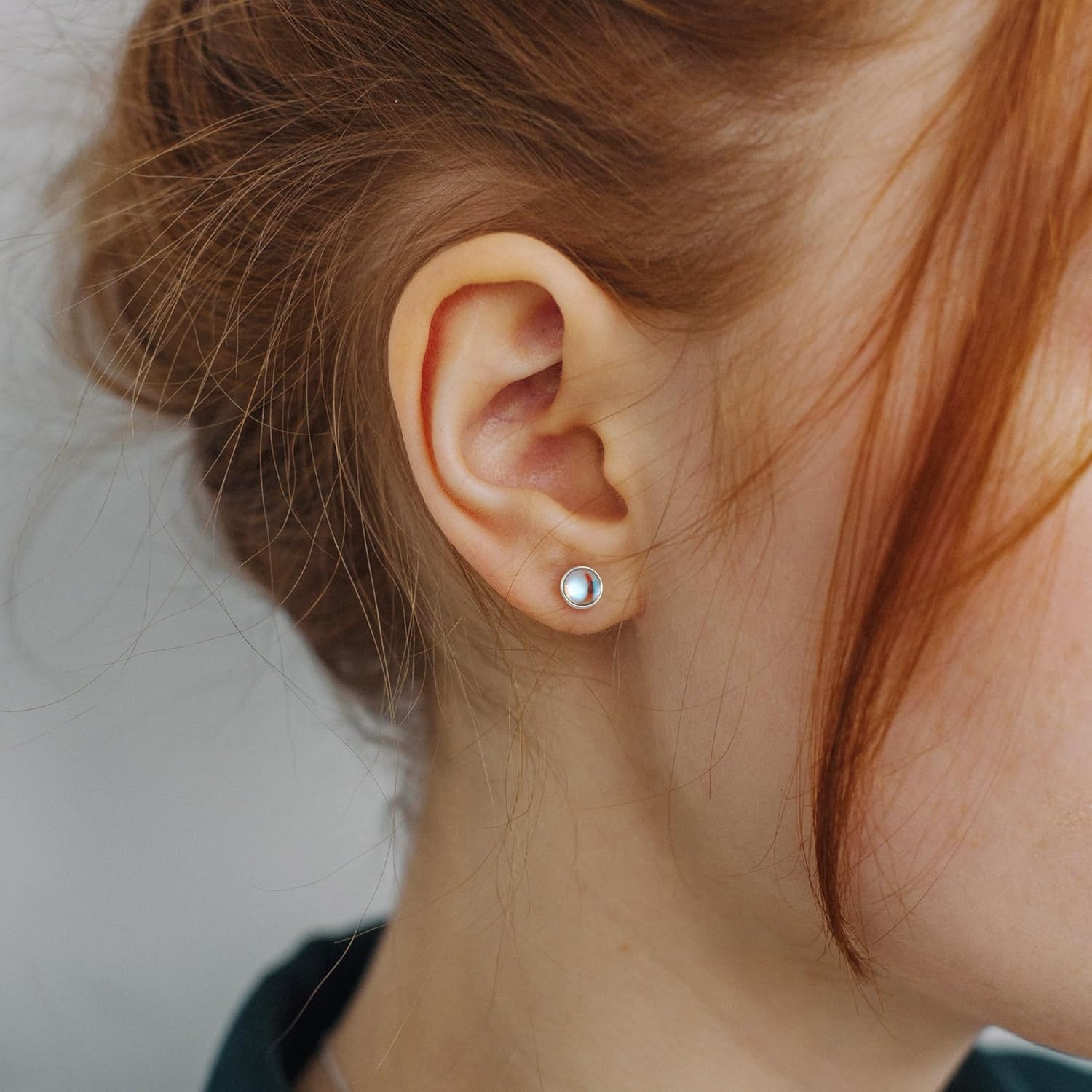 Maantje' oorknopjes met zirkonia - Goldplated 925 Zilver - Jewels by KC