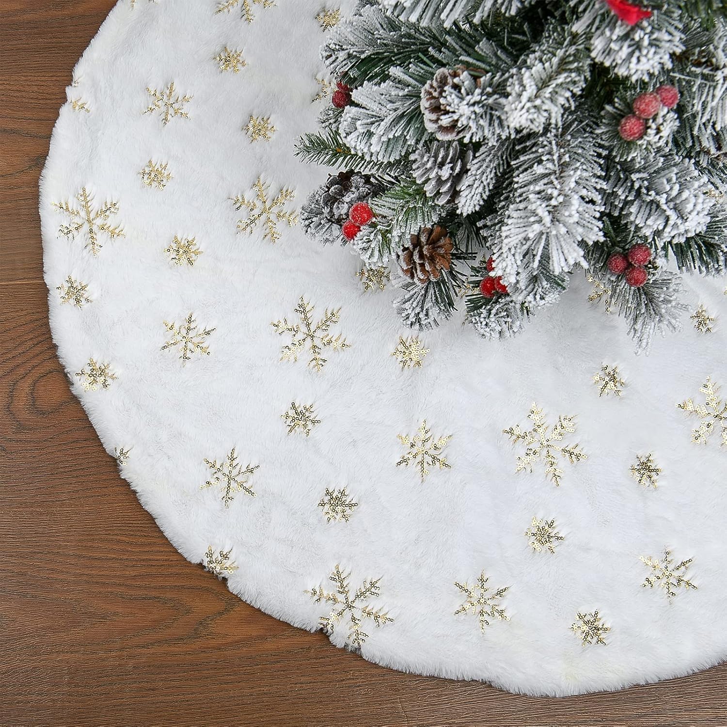 TBSITNS Christmas Tree Skirt - 48 inches Large White Luxury Faux Fur Tree Skirt Christmas Decorations Holiday Thick Plush Tree Xmas Ornaments (Gold)