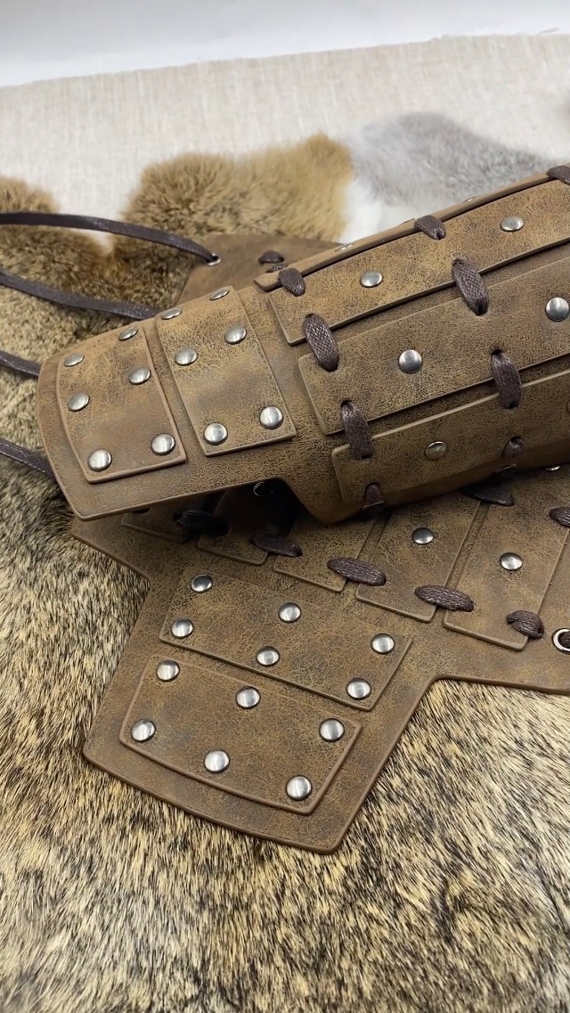 HiiFeuer Medieval Faux Leather 4 Layers Suspenders Arm Armor, Medieval Mercenary Gloves, Costume Knight Archer Arm Guards (Brones A), Bronze A