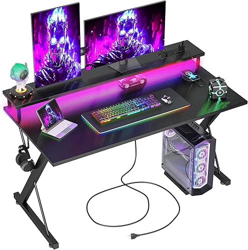TIQLAB Escritorio para juegos con tomas de corriente y LED de 40 pulgadas, ergonómico de fibra de carbono, soporte para monitor grande, gancho para