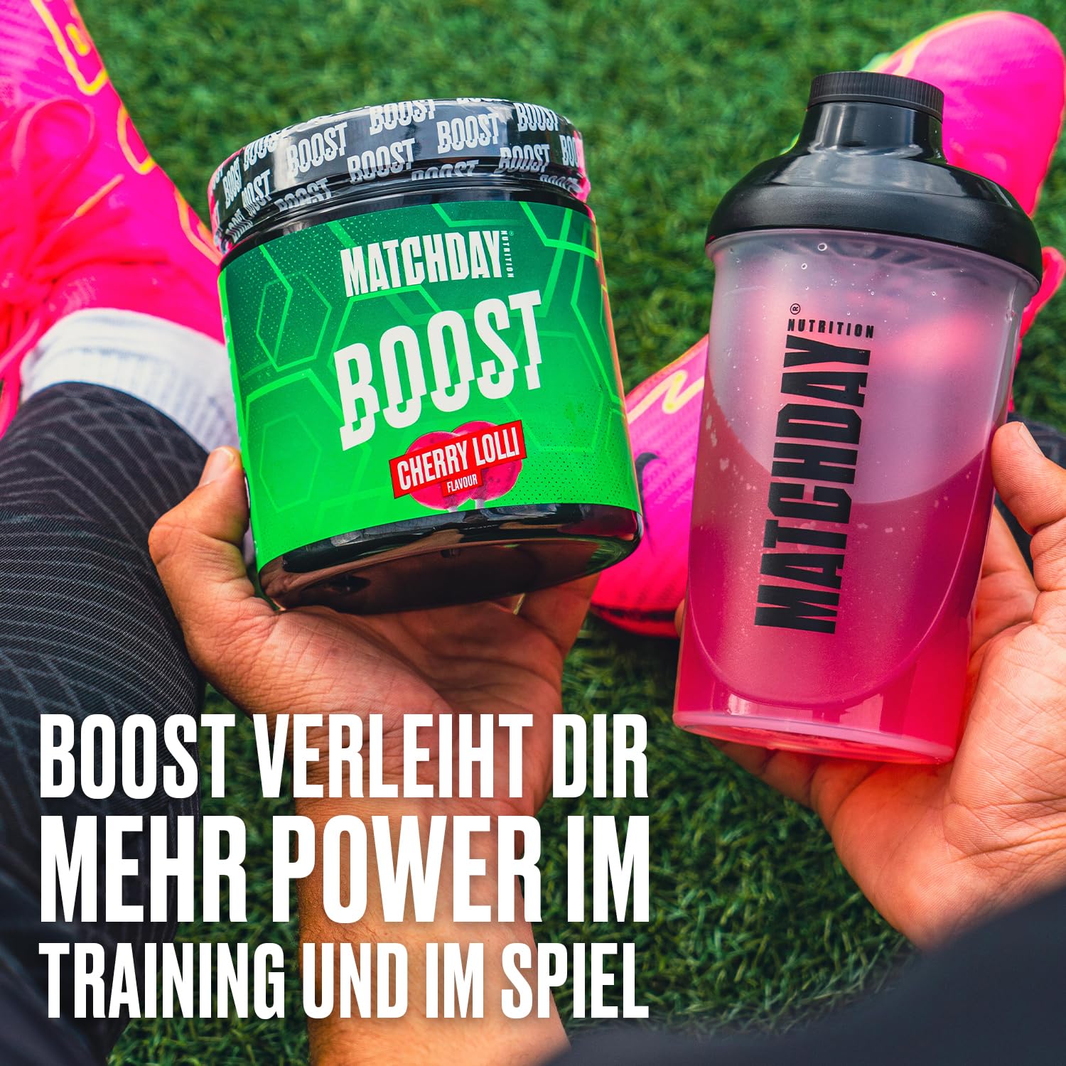 MATCHDAY NUTRITION | BOOST | 90 Minuten Vollgas Fußball | ATP Booster mit Aminosäuren und Kohlenhydraten | Mehr Schnellkraft, Explosivität & Ausdauer | 20 Portionen (Cherry Lollipop)