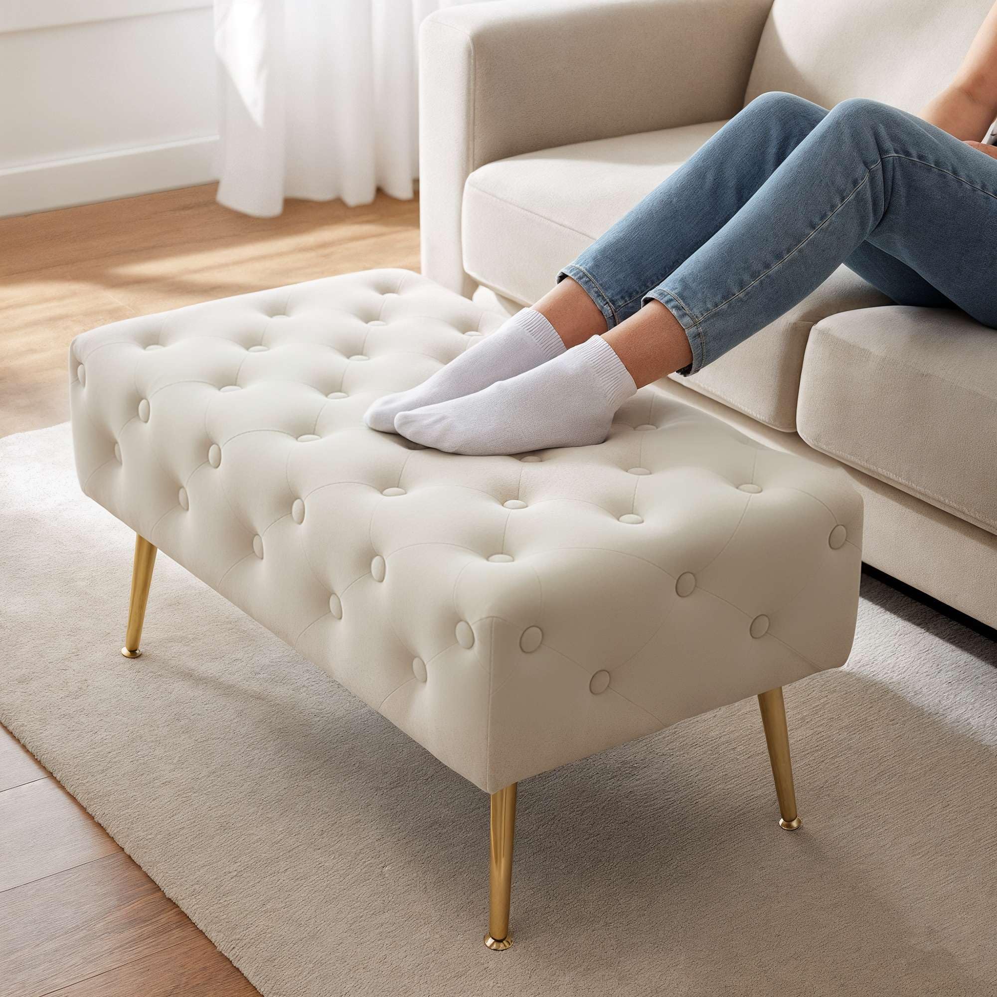 AKORD Banc Banquette en Velours Capitonné Madrid 80 cm, Bout de lit Capitonnée, Piètement Métal Doré, Repose-Pieds, 80 x 41 x 42 cm, pour Entrée Salon Chambre à Coucher, Beige