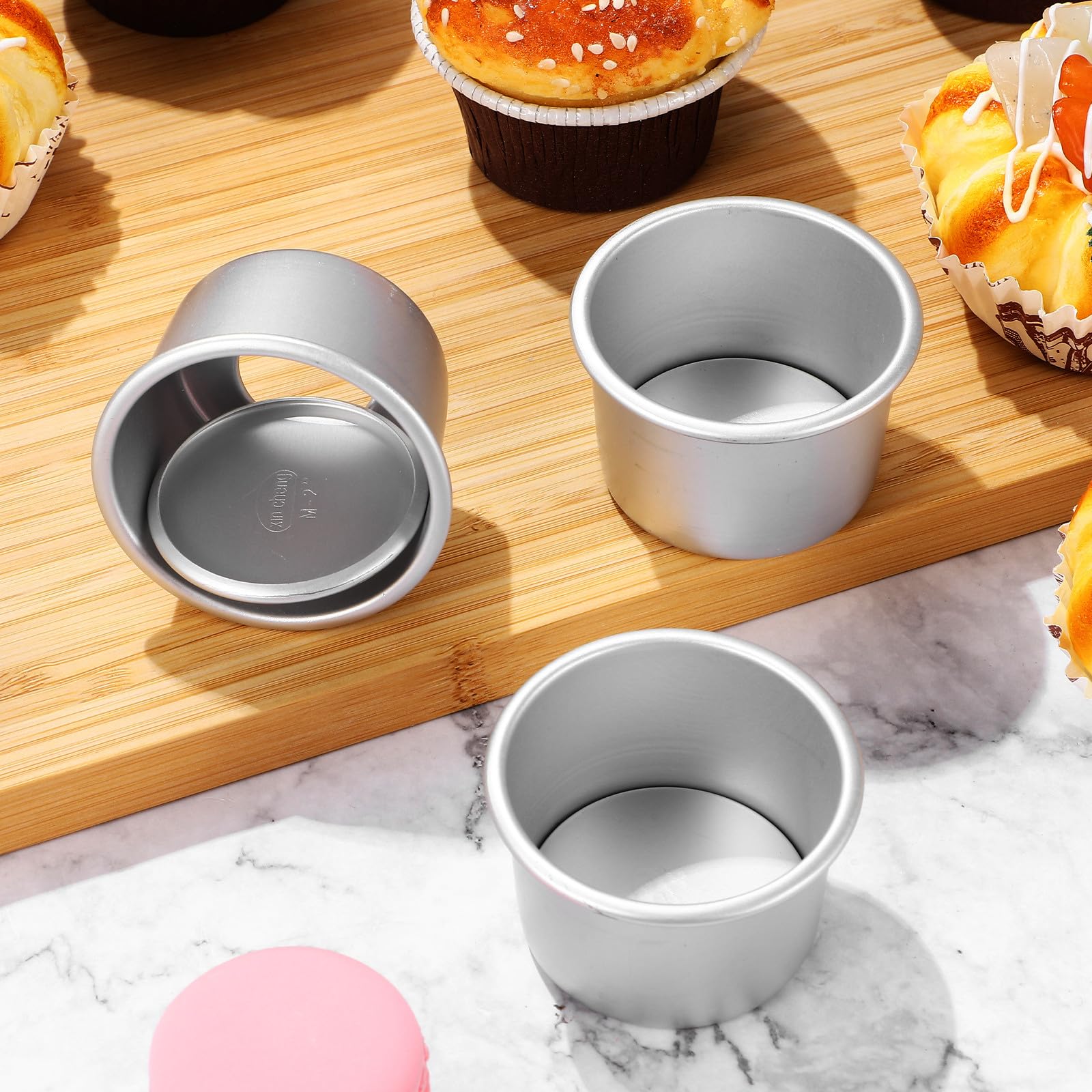 Molde para Pasteles de 2 Pulgadas con Fondo Desmontable, Juego de 4 Piezas de Aleación de Aluminio Antiadherente, Adecuado para Hornear Bizcochos, Tartas y Postres en