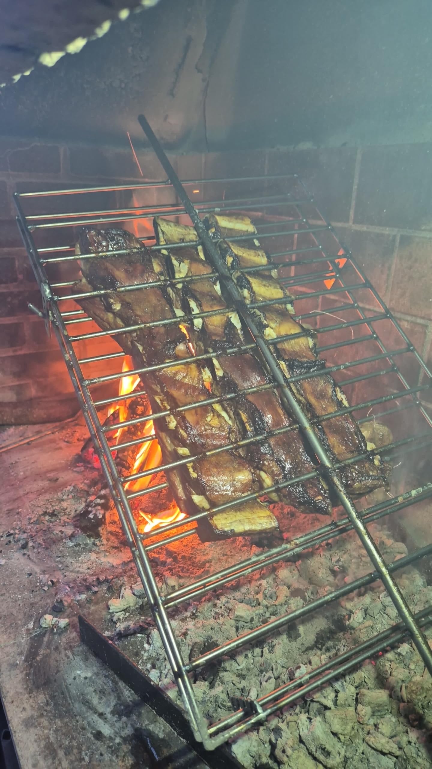 Asador Libro Estaca de hierro con Base regulable giratorio Parrilla Argentina (60 x 40cm)
