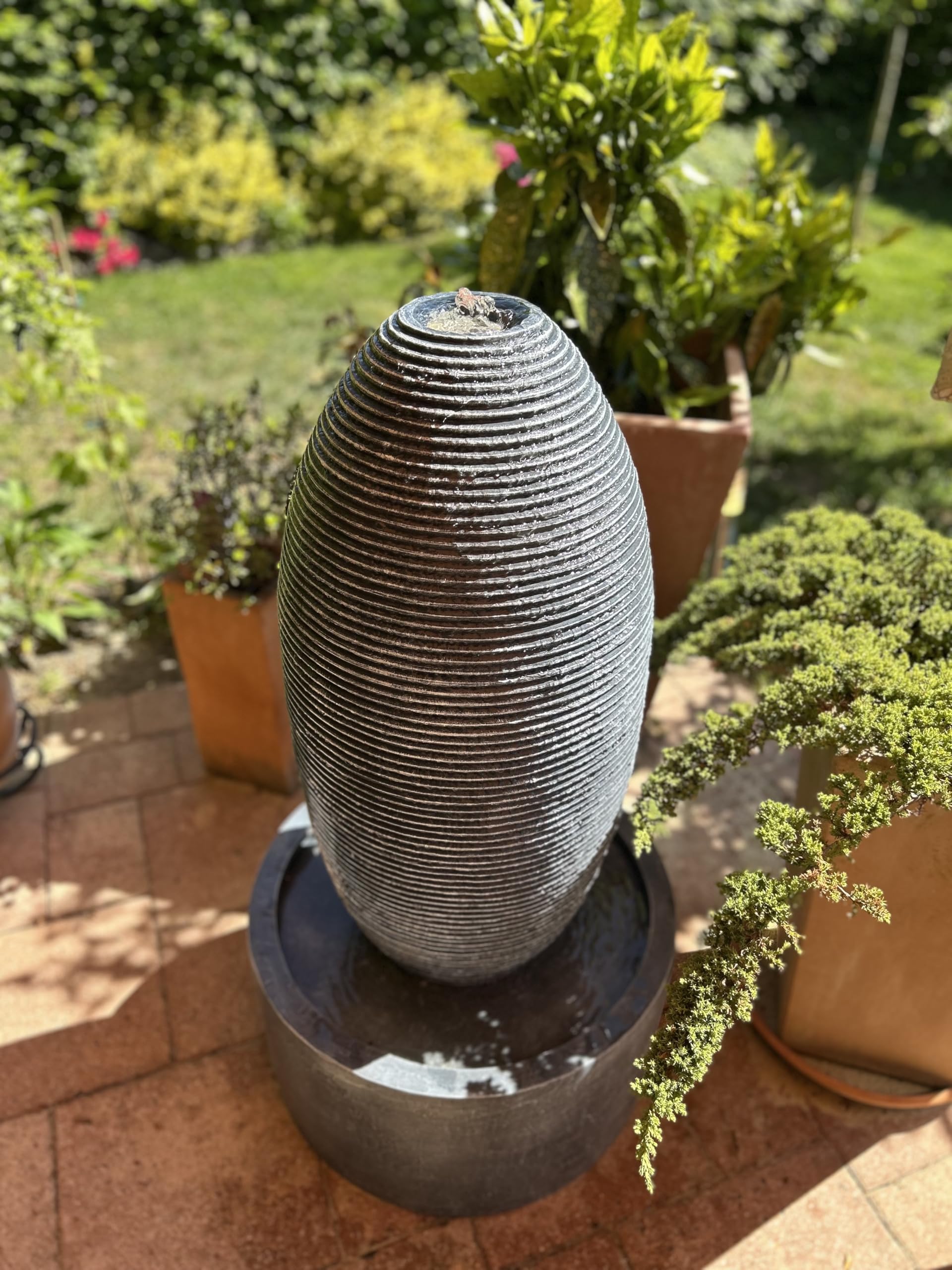 froggit The Fountain - Fuente de jardín, fuente de agua, fuente exterior con iluminación LED, interior y exterior (TheFountain 80) | Fuente de agua, fuente exterior, interior y exterior
