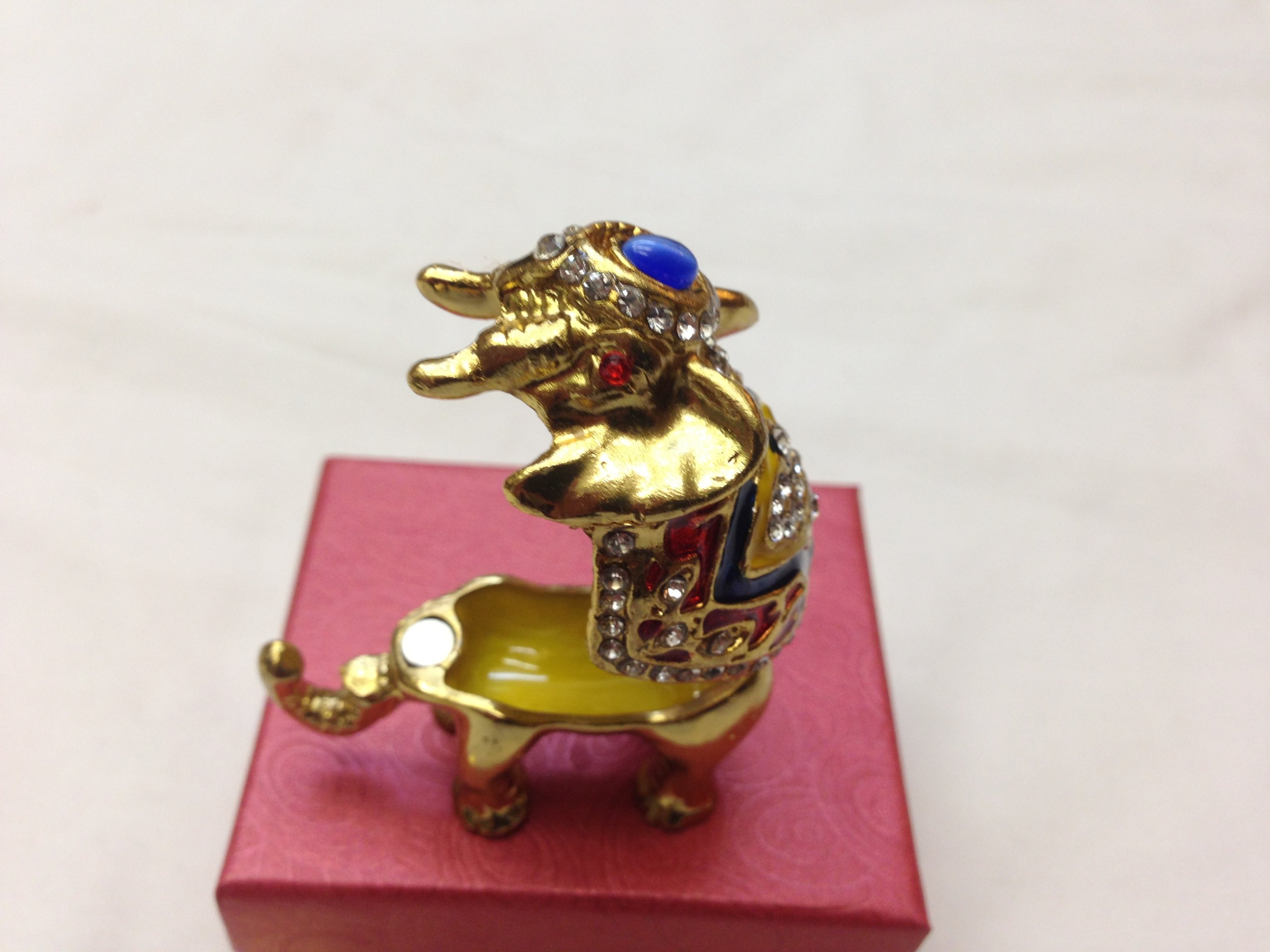 Amazon｜ゴージャスなミニチュアエレファントジュエル付き小物入れ 