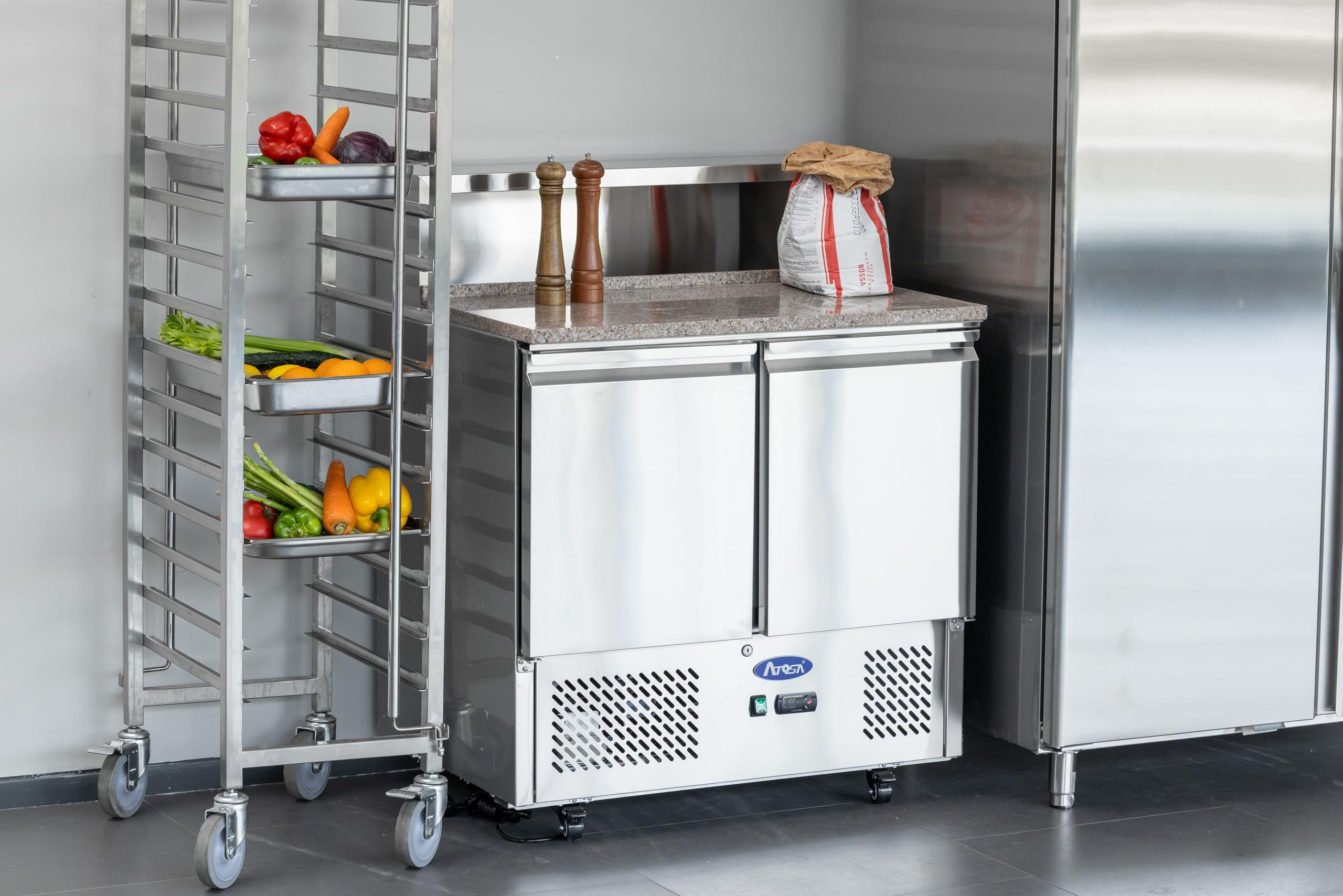METRO Professional Mesa refrigerada para preparación de pizza GPS3600, acero inoxidable, con cajones frigorificos, 310 W, 286 L