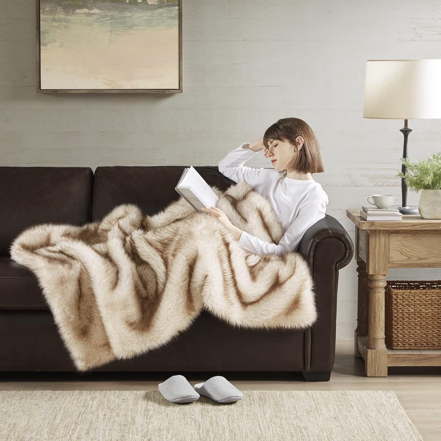 Hyde Lane Faux Fur Throw Blanket - Ultra Long Pile, Luxury Fluffy Fox Golden with Brown Tipped Throws for Couch Sofa Decoration, Fuzzy Plush Blankets for Women, 50x60 - Image 6