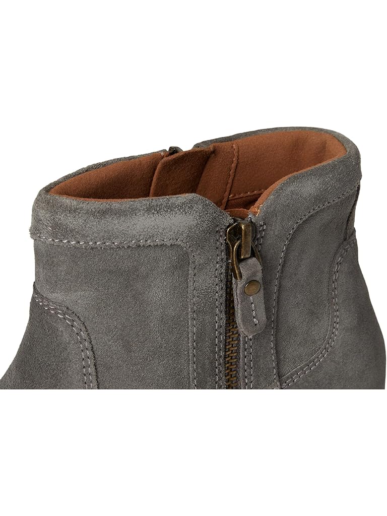 Gray Cobb Hill Novela