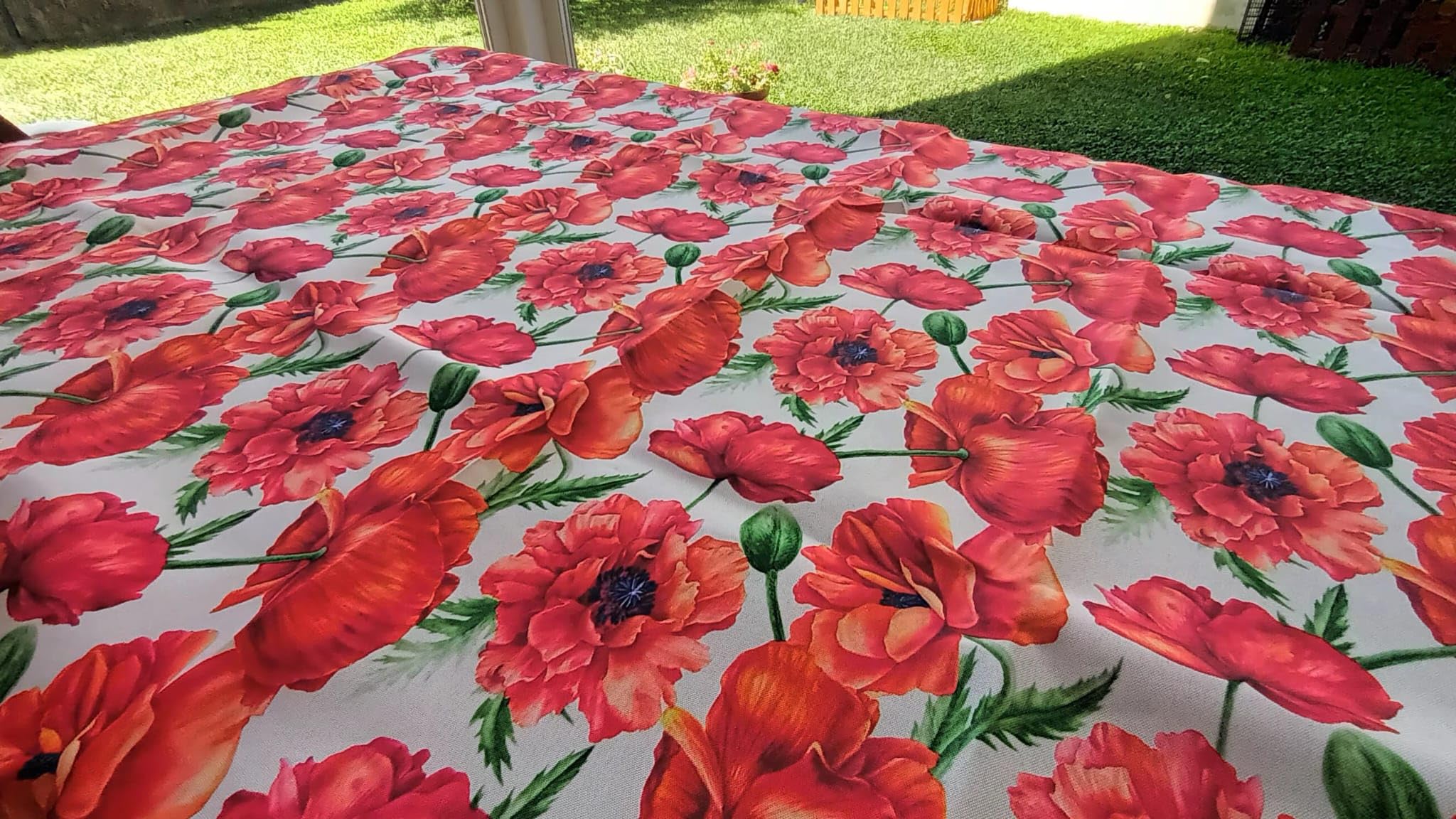 Tovaglia Rettangolare Antimacchia 100% Idrorepellente, Fantasia Tulipani Colorati, No Stiro, Lavabile, 140x320 Cm