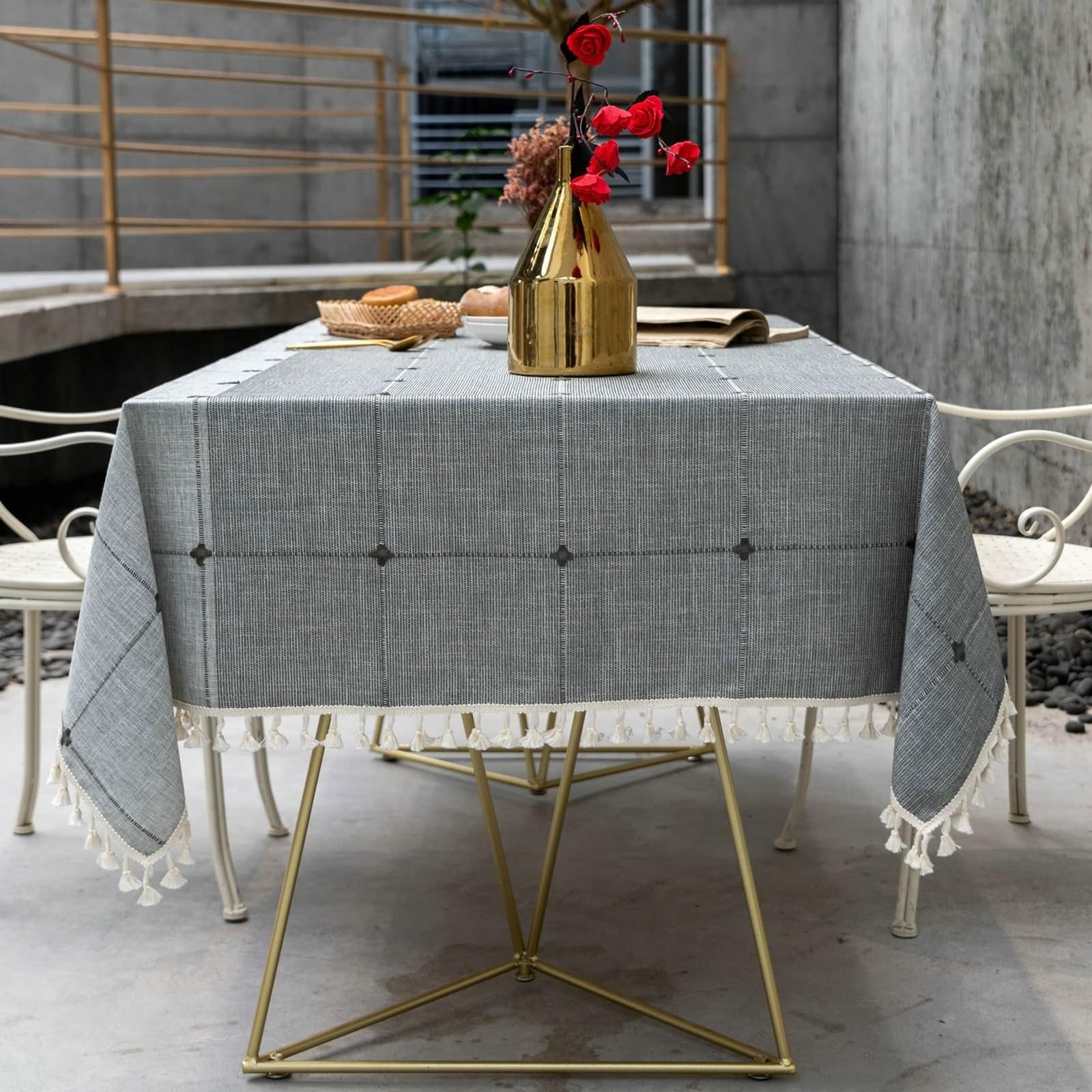 Daesar - Mantel Jardin Rectangular Lavable,Mantel de Lino Antimanchas Cuadros con Borlas Mantel Centro de Mesa Decorativo Gris,140x240CM(94x55Inch)