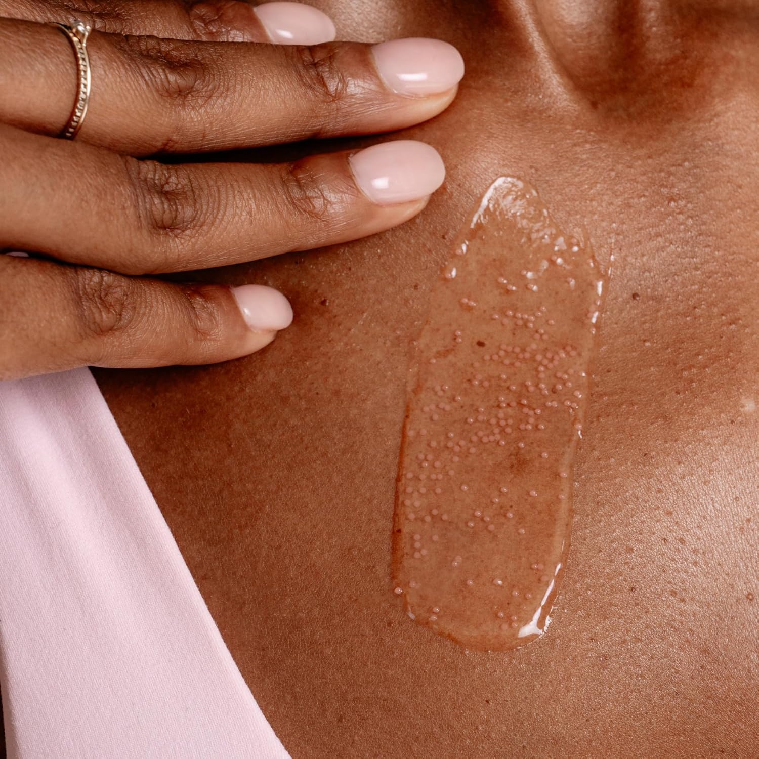 MAËLYS B-GLOSSY Smoothing Body Serum for Women - Hyaluronic Acid & Peptide Formula - Helps Reduce the Look of Wrinkles, Texture & Crepey Skin - Lightweight, Fast-Absorbing Anti-Aging Serum (2 Pack) - Image 7