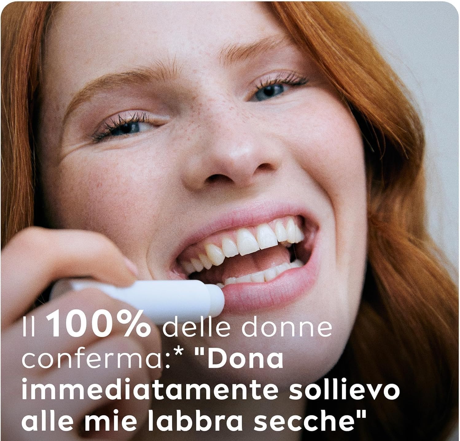 Labello Med Repair 4.8 g, Burrocacao labbra idratante e nutriente, Balsamo labbra riparatore con vitamina E e oli naturali, Burrocacao protezione solare SPF 15