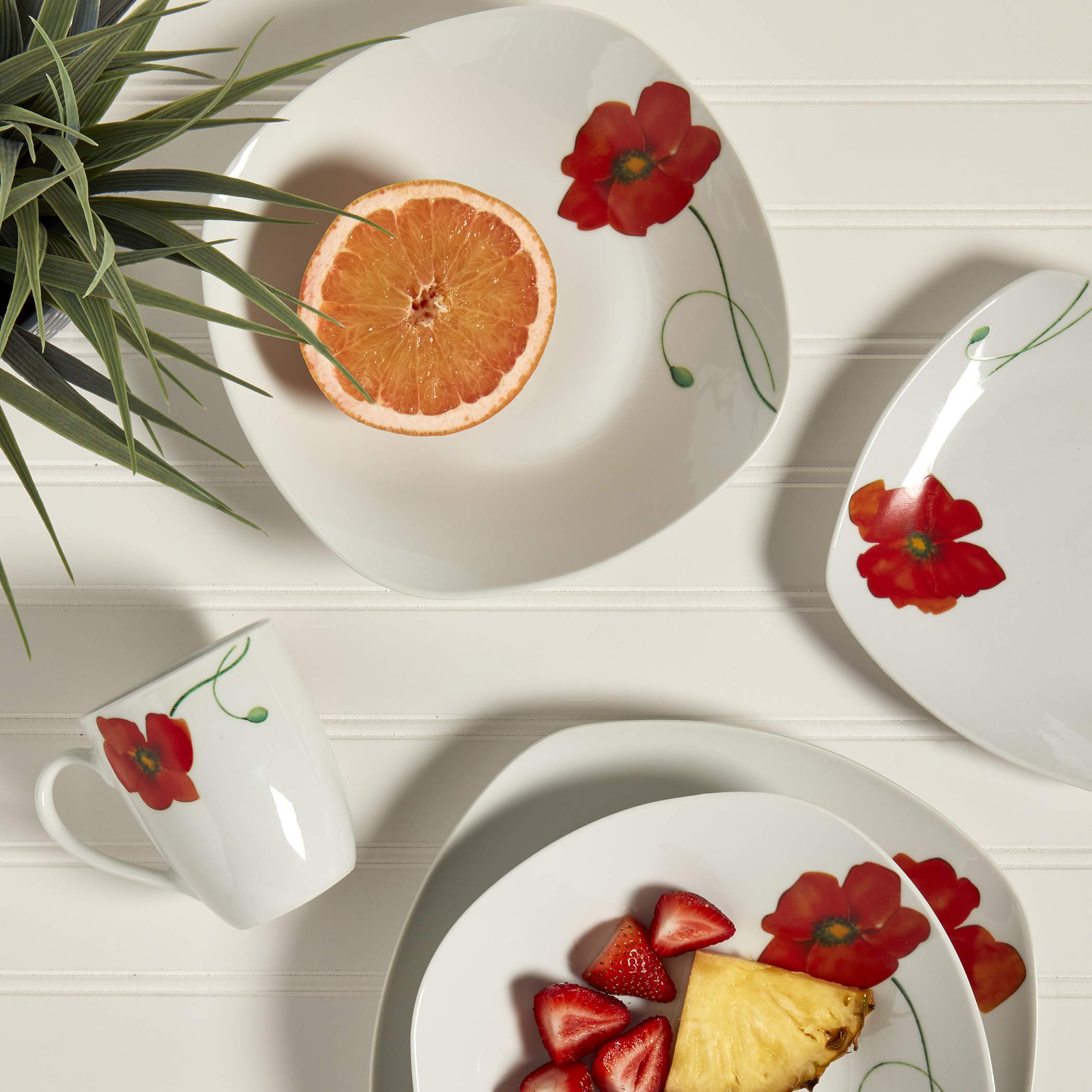 Tabletops Gallery Poppy 16 Piece Square Dinnerware Set, Service of 4