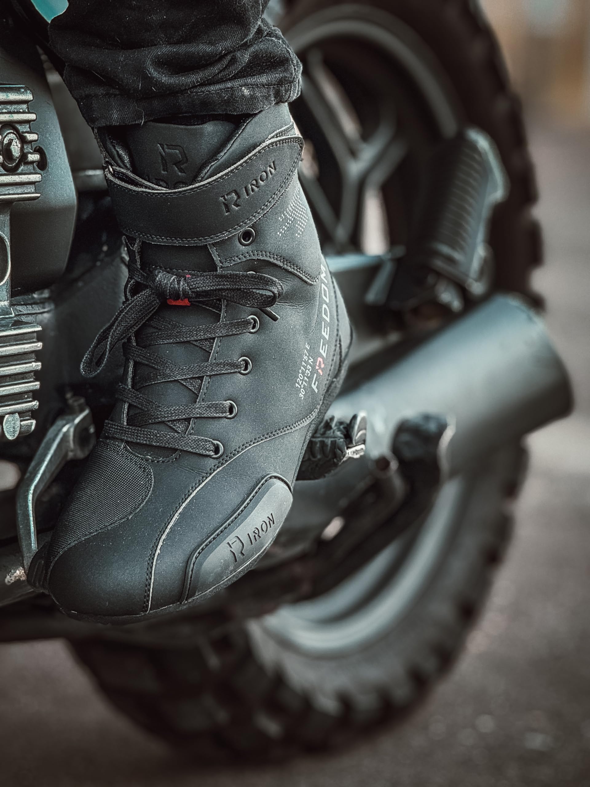 RIDEIRON Botas de Moto para Hombre con Certificación CE, Zapatos de Motocicleta Trail Adventure con Cremallera Lateral, Protección de Tobillo y Suela Antideslizante para Enduro Touring