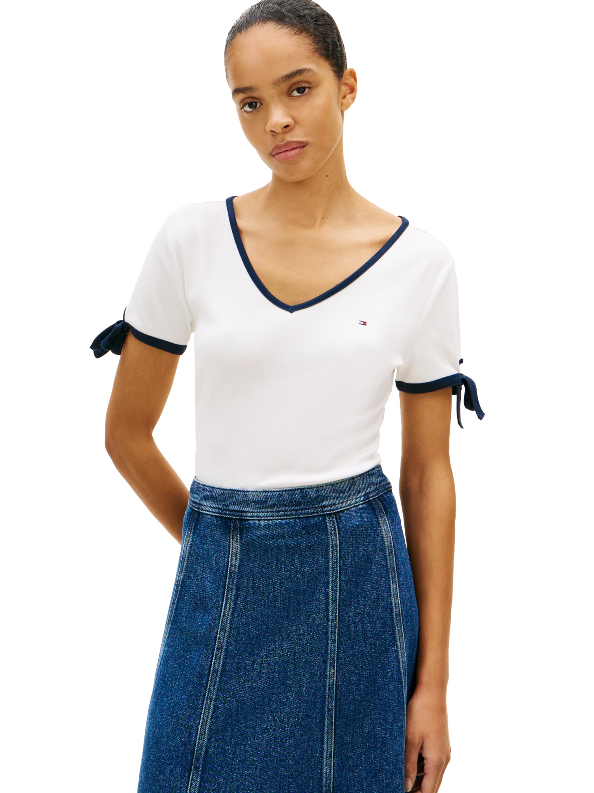 

                                                    Tommy Hilfiger Women's Ribbed Regular V-Neck T-Shi