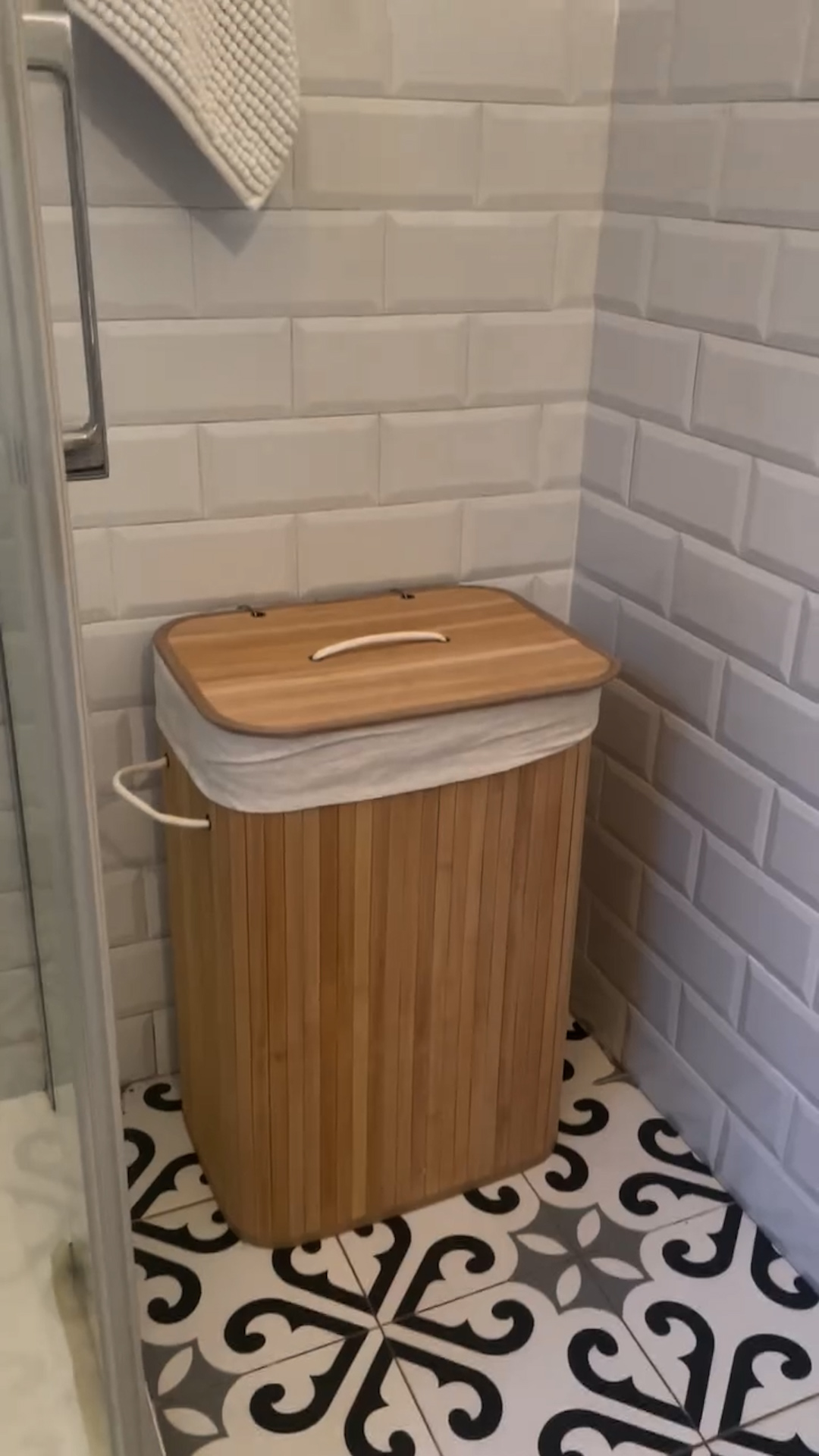 SONGMICS Cesto Portabiancheria In Bambù Con Coperchio 72L - Fodera Lavabile In Lavatrice E Manici