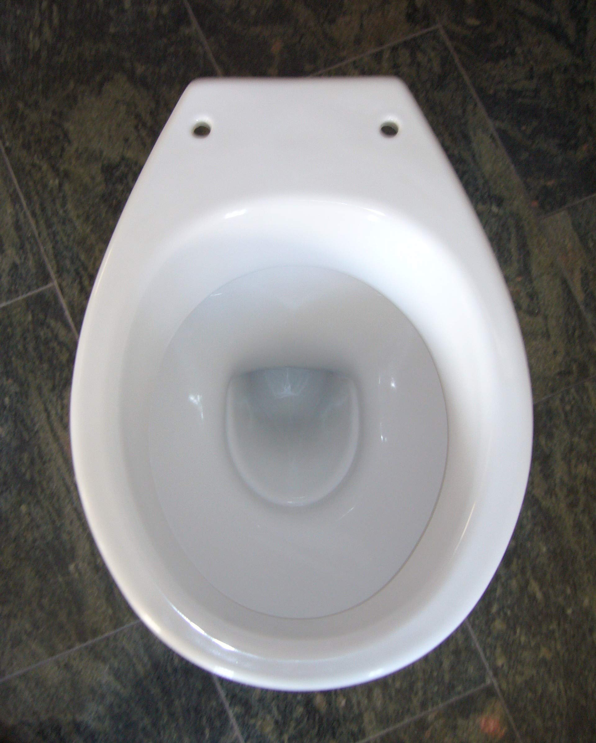 Stand WC bodenstehend Tiefspüler weiß/mit horizontalem Abgang mit BEST CLEAN Oberflächen Beschichtung NEU