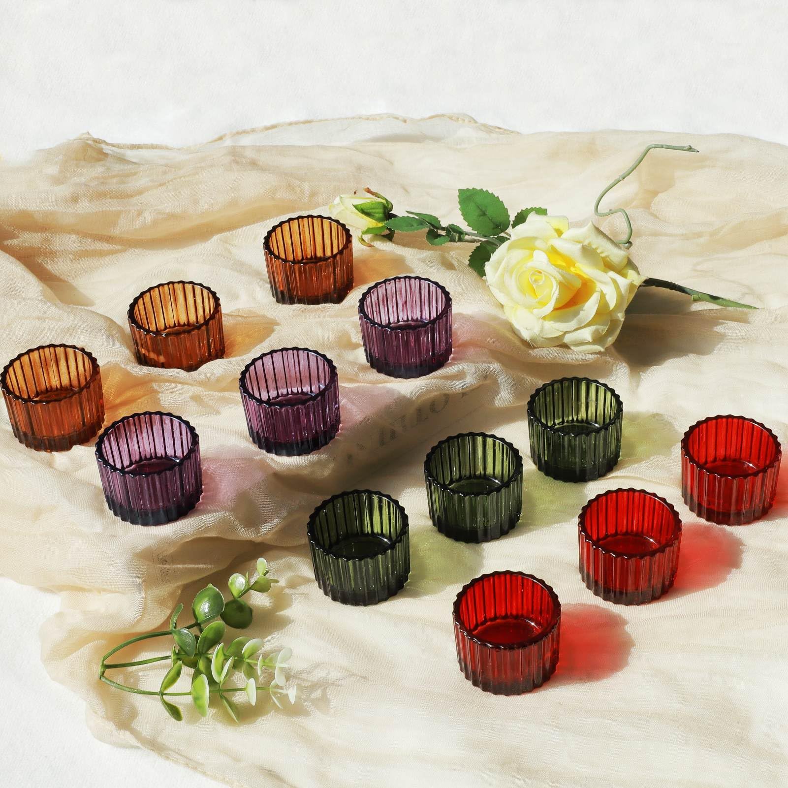VOHO Lot de 12 photophores en verre côtelé pour décoration d'automne, 4 couleurs, pour centre de table, pour Halloween, Thanksgiving, Noël, cadeaux