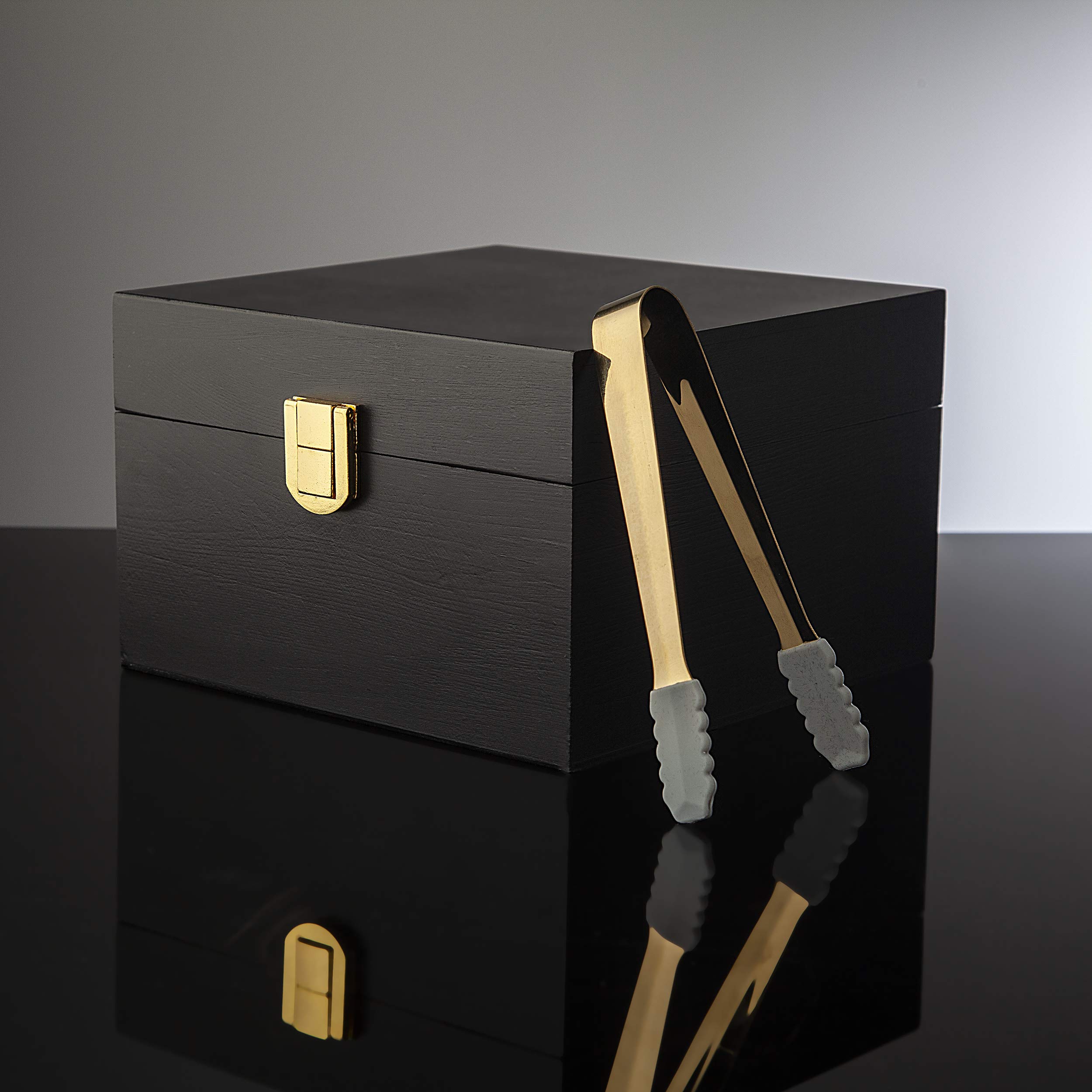 Juego de caja de regalo de madera de cristal de whisky de cigarro con vidrio antiguo, piedras de whisky refrescantes y juego de barra de pinzas 4