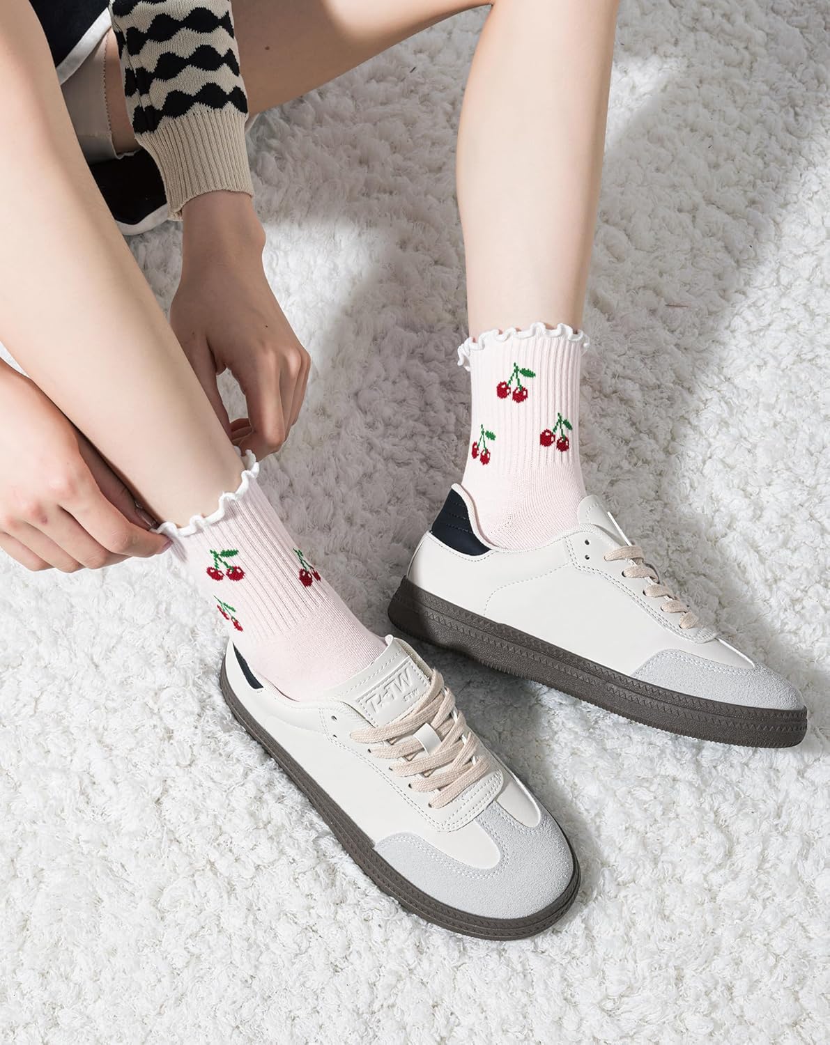 Yawlsow Pilates Grip Socks for Women Yoga Grippy Socks Cute Barre Non Skid Athletic Crew Sticky Sock Workout Hospital - Image 3