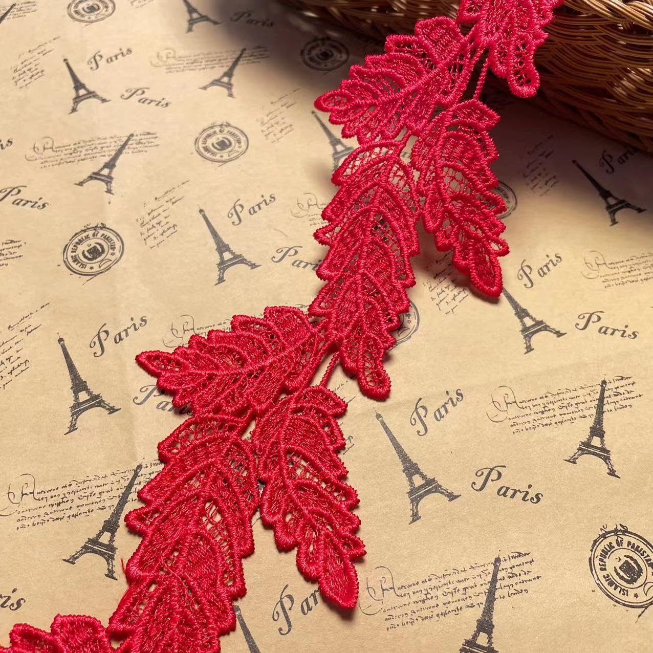 9,5 Cm Di Larghezza Con Motivo A Foglie In Europa Anelastico Ricamo Pizzo Trim, Tovaglia Per Tende Da Sposa Fai Da Te Abbigliamento/Accessori (2 M In Una Confezione) (Rosso)-image