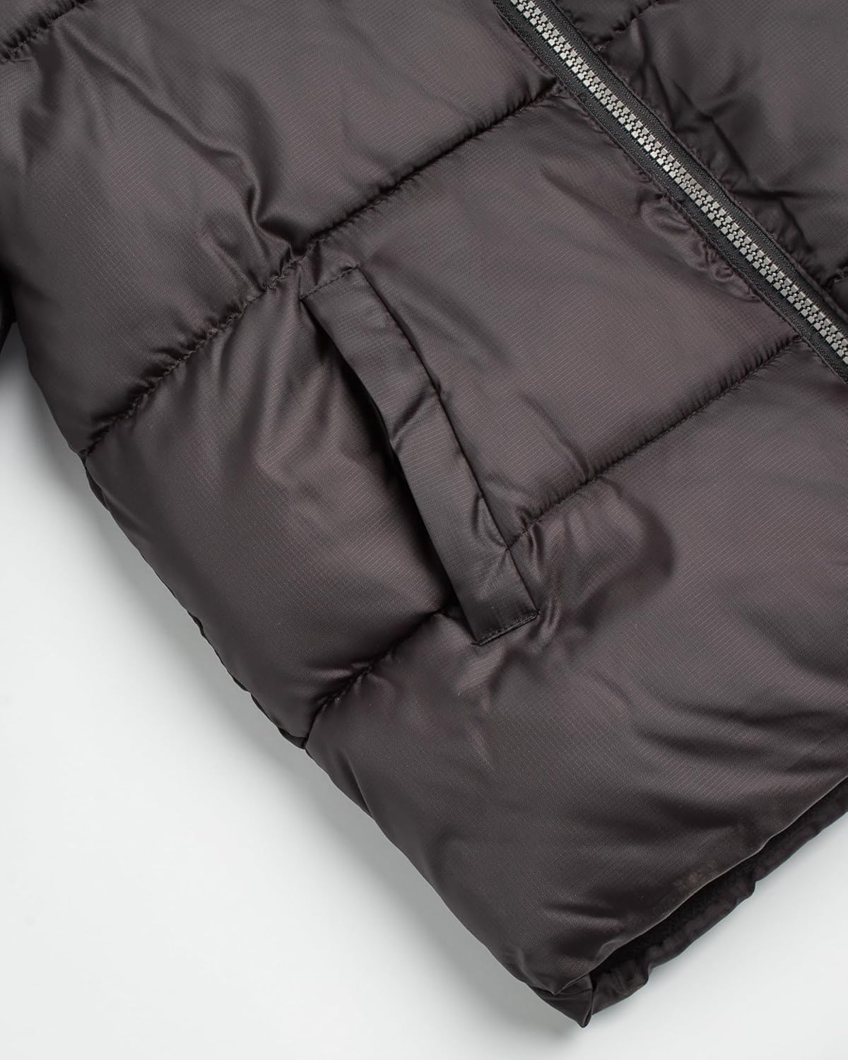 iXtreme Boys Puffer Jacket - Water and Wind Resistant Polar Fleece Quilted Puffer Jacket Boys Winter Coat with Pockets - Image 4