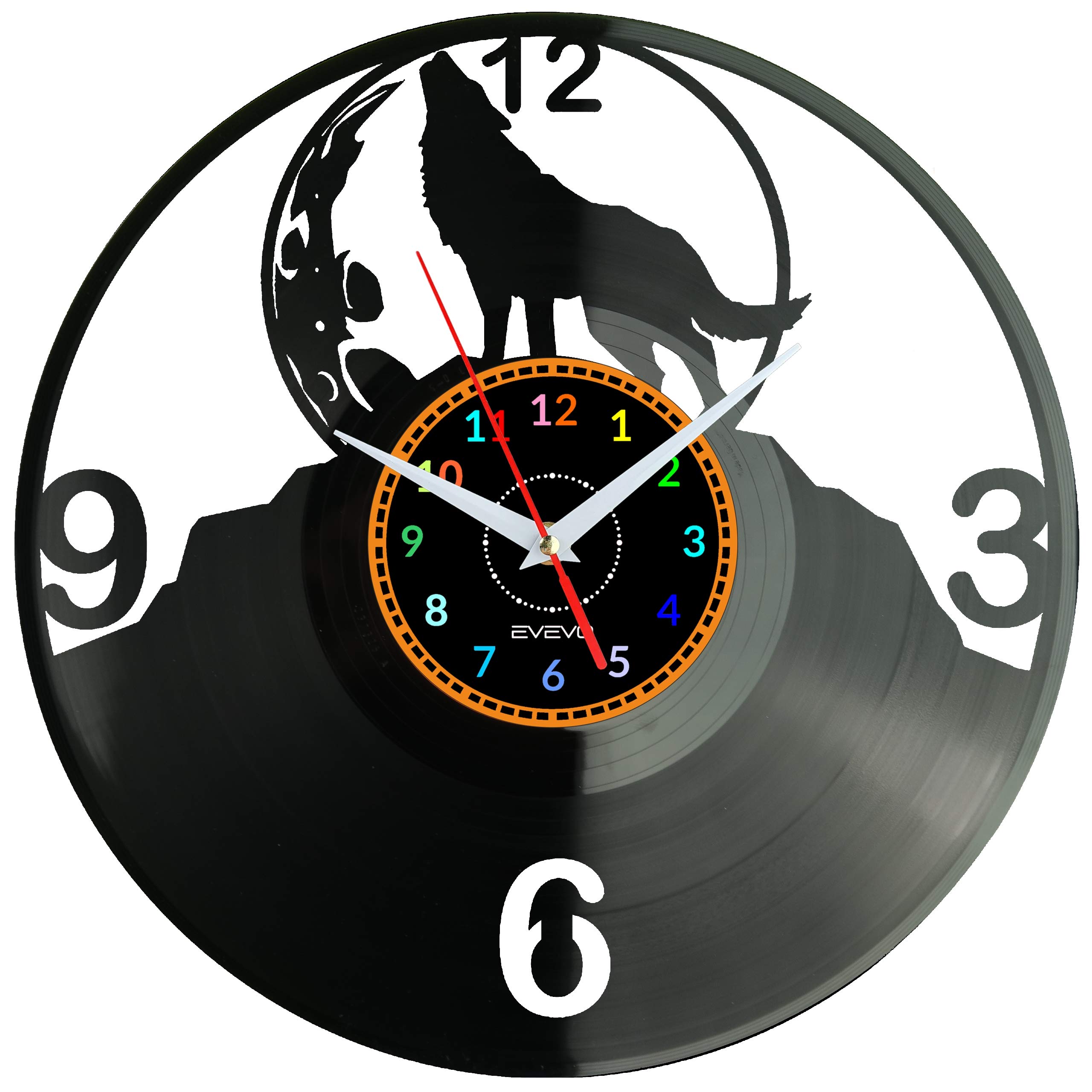 Horloge en vinyle loup pour sublimer la décoration murale d'un chalet ou séjour