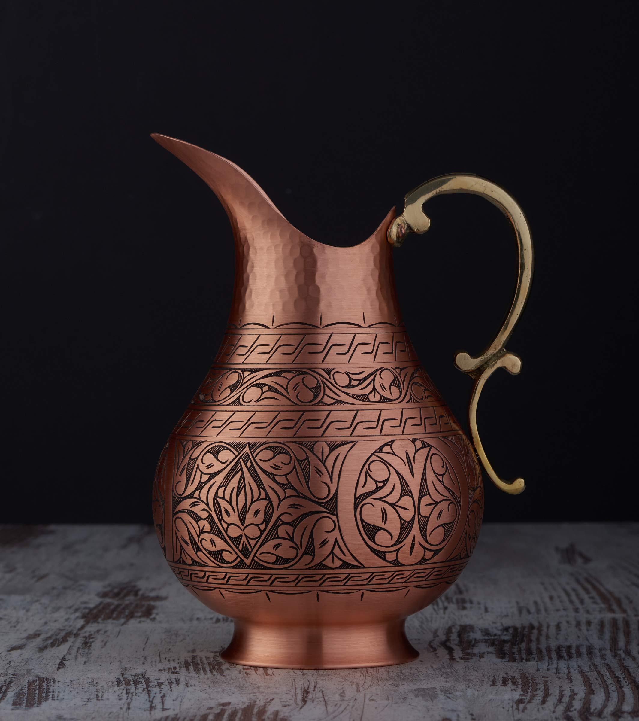 Carafe à Eau en Cuivre 1 mm – Pichet Martelé Fait Main, Sans Revêtement, 2,2 L – Eau Potable Saine & Élégante Décoration – Fabriqué en Turquie