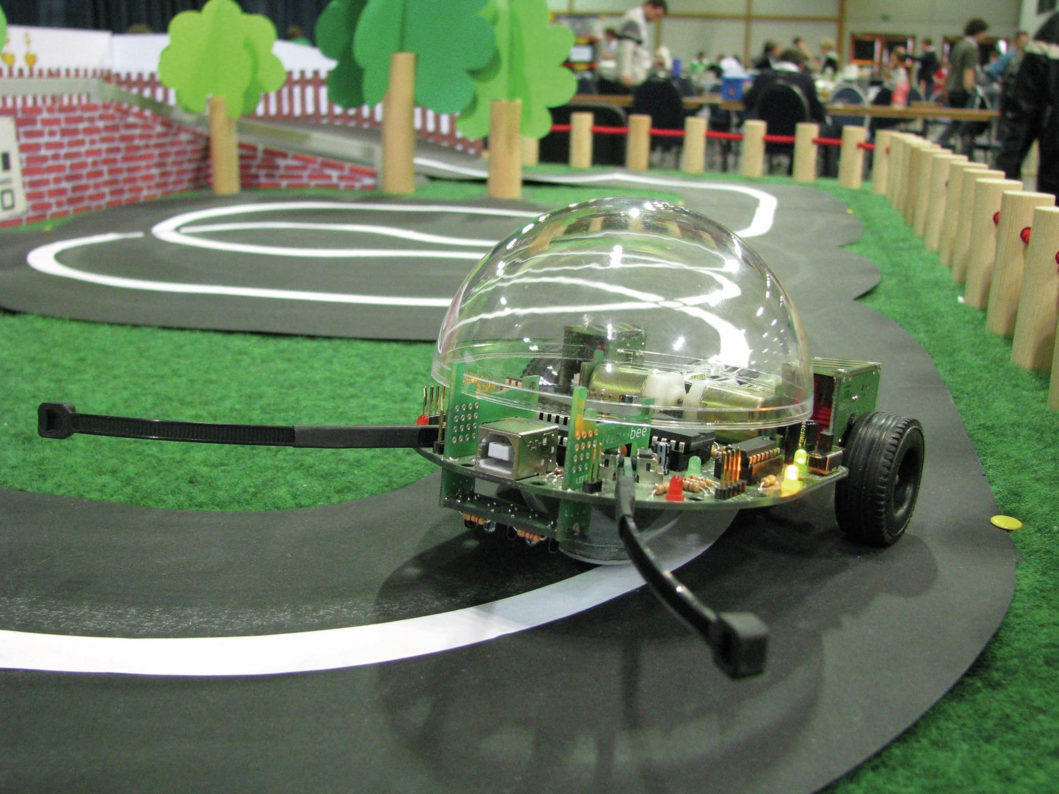 NIBOee Autonomer Roboterbausatz