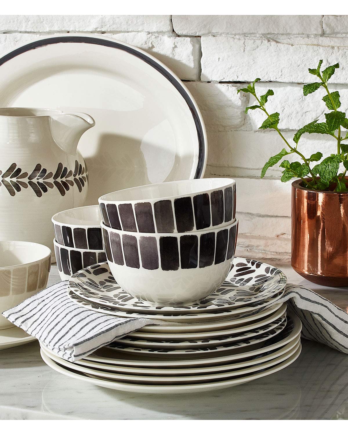 マーサスチュワート　新品１２枚セット Amazon.co.jp: マーサ・スチュワートコレクション Heirloom 12ピース