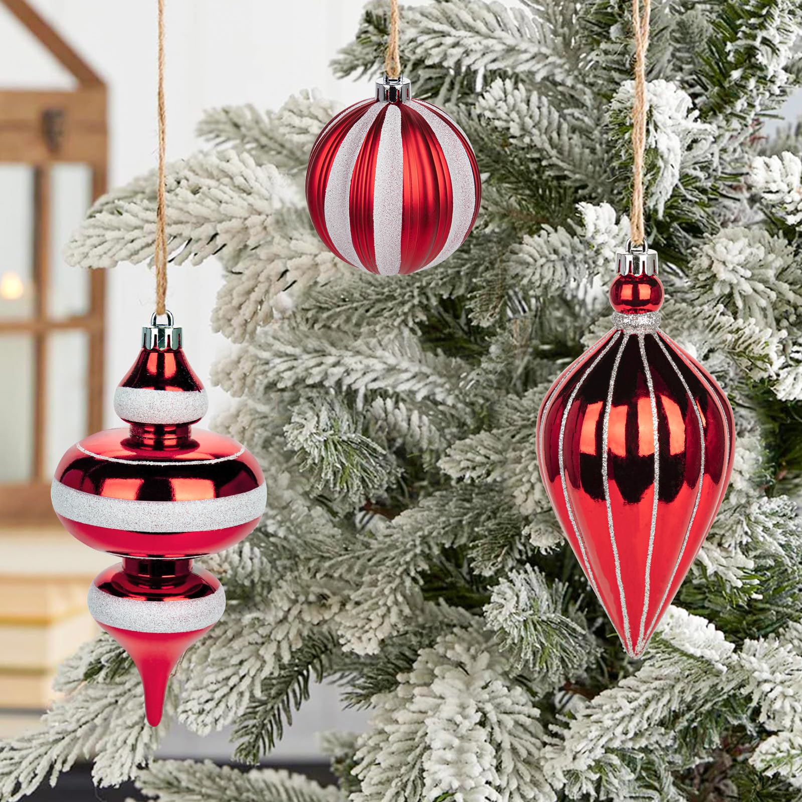 Hollyone Lot de 32 boules de Noël incassables en plastique - Différentes boules de Noël - Ornements à suspendre pour sapin de Noël, vacances, fêtes, décoration d'intérieur - Rouge et argenté