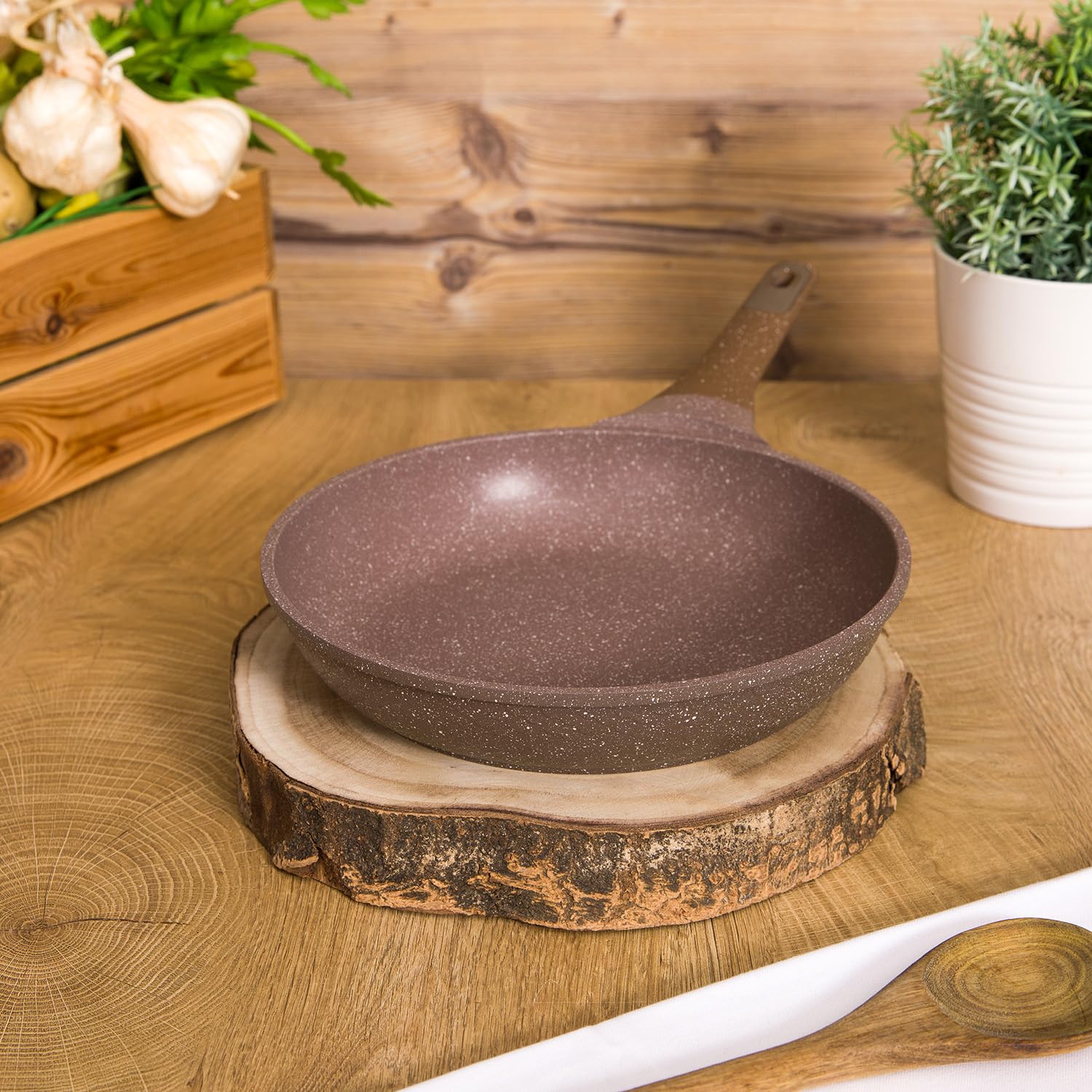 KASANOVA, sartén antiadherente 0% grasa, para inducción y todos los tipos de cocinas, con mango antideslizante, revestimiento antiadherente, sartén para tortilla. (26 cm)
