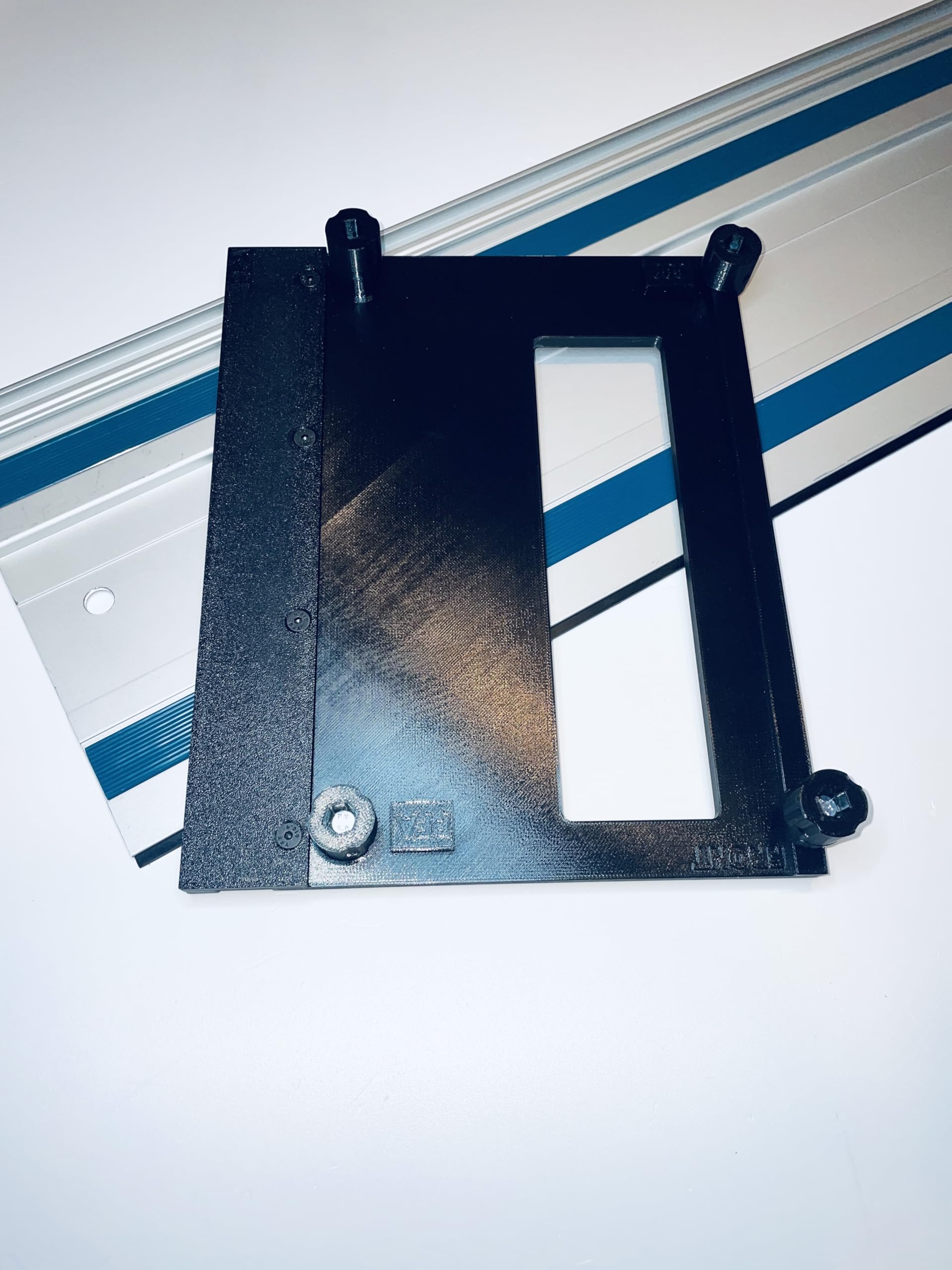 Adaptateur de rail de guidage compatible avec Makita DHS680/DHS680Z compatible avec rail de guidage Makita