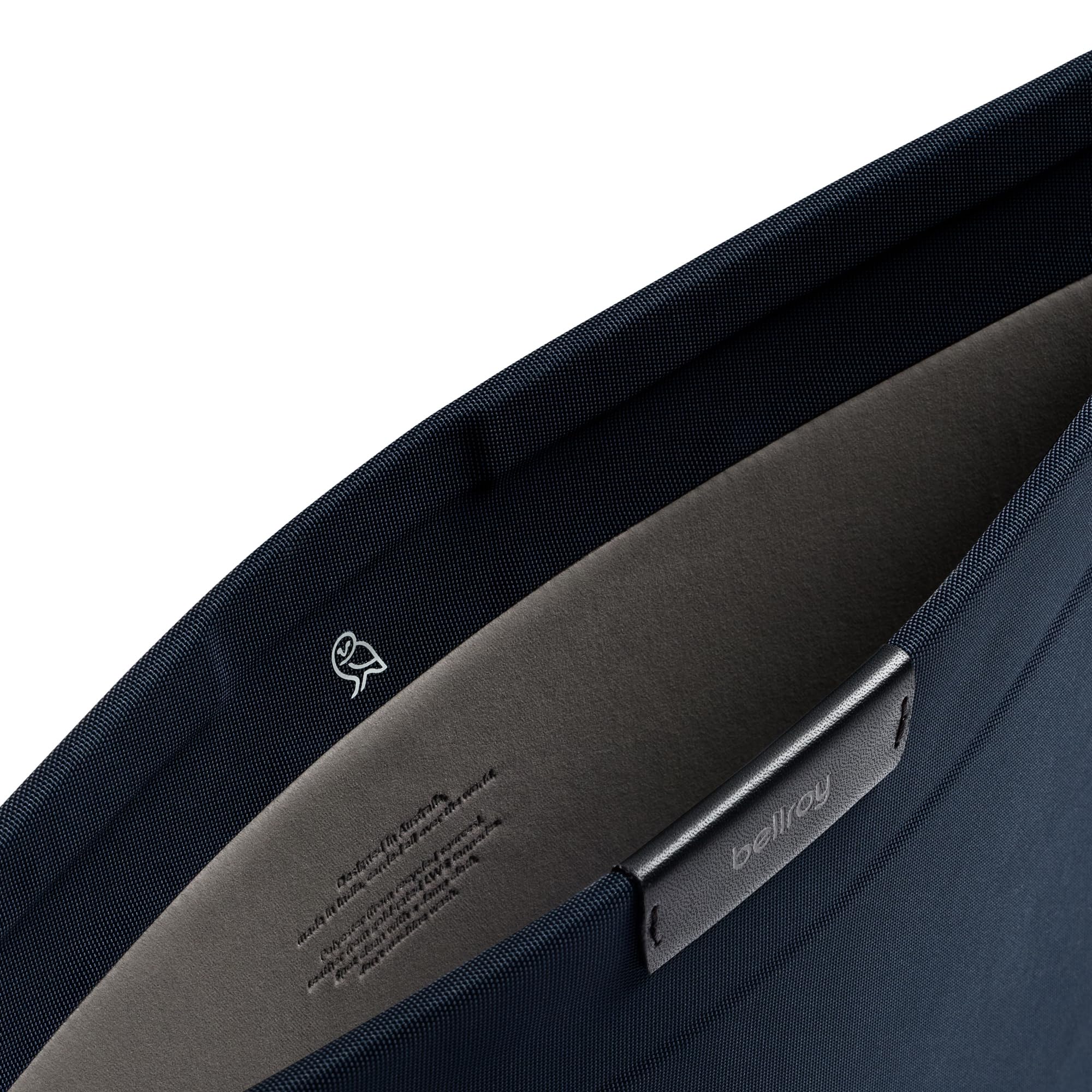 Bellroy Laptop Sleeve, Funda Protectora 16 Pulgadas para MacBook - Nightsky | Funda protectora slim con cierre magnético para portátil de 16 pulgadas o MacBook