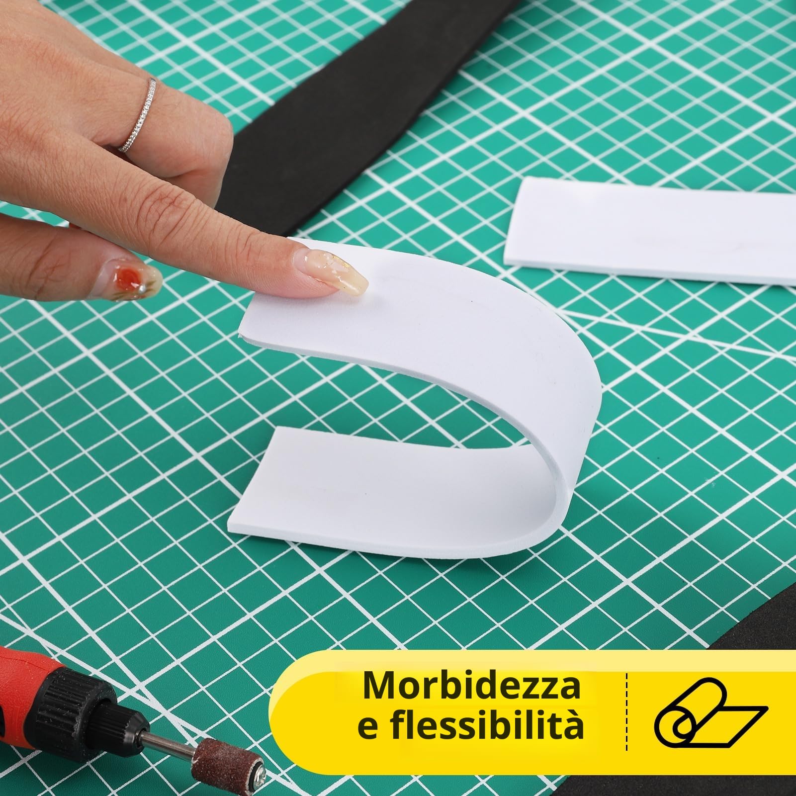 Eva Foam Bianca 1mm 34x124.5cm Alta Densità 86kg/m3 per Cosplay Fai da Te