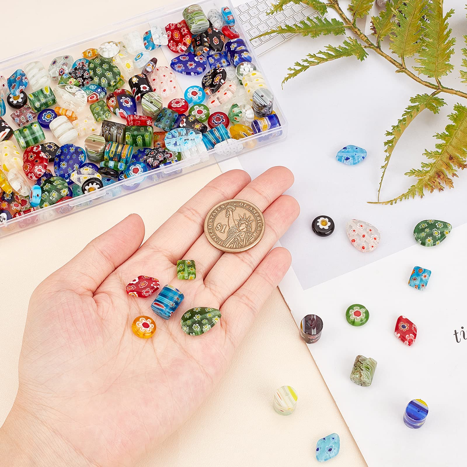 OLYCRAFT 156 fili di perline in vetro Millefiori fatte a mano, distanziatori di colori misti e perline in vetro lavorato a lume per la creazione di gioielli, 5 stili
