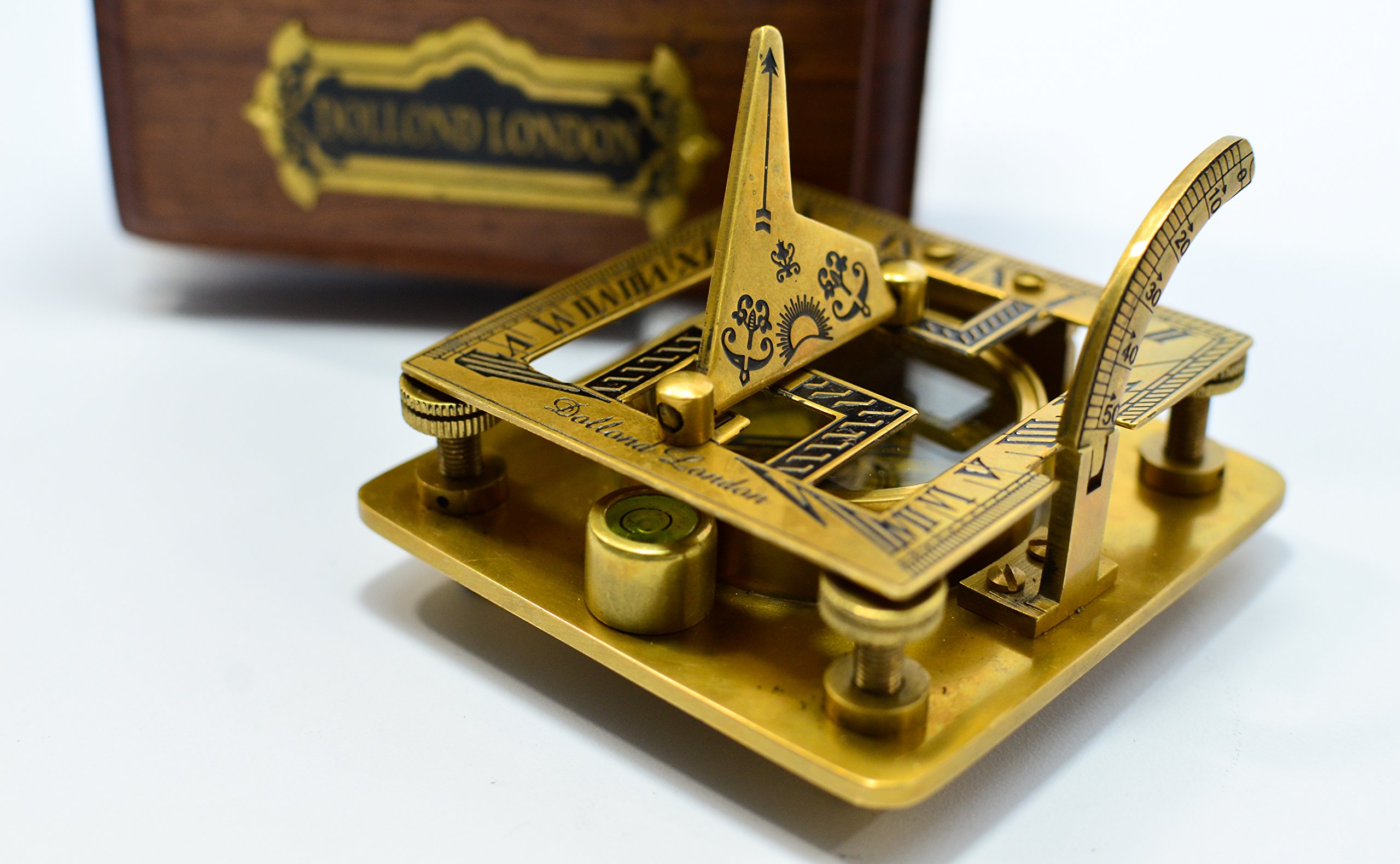 Sailor's Art Personalised Brass Square Sundail (7.71 cms) 1