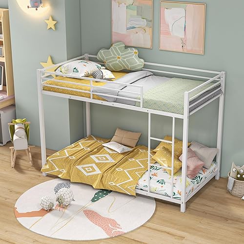 Giantex Litera de metal individual sobre individual, marco de litera de perfil bajo con escalera y barandilla de longitud completa, marco de cama de