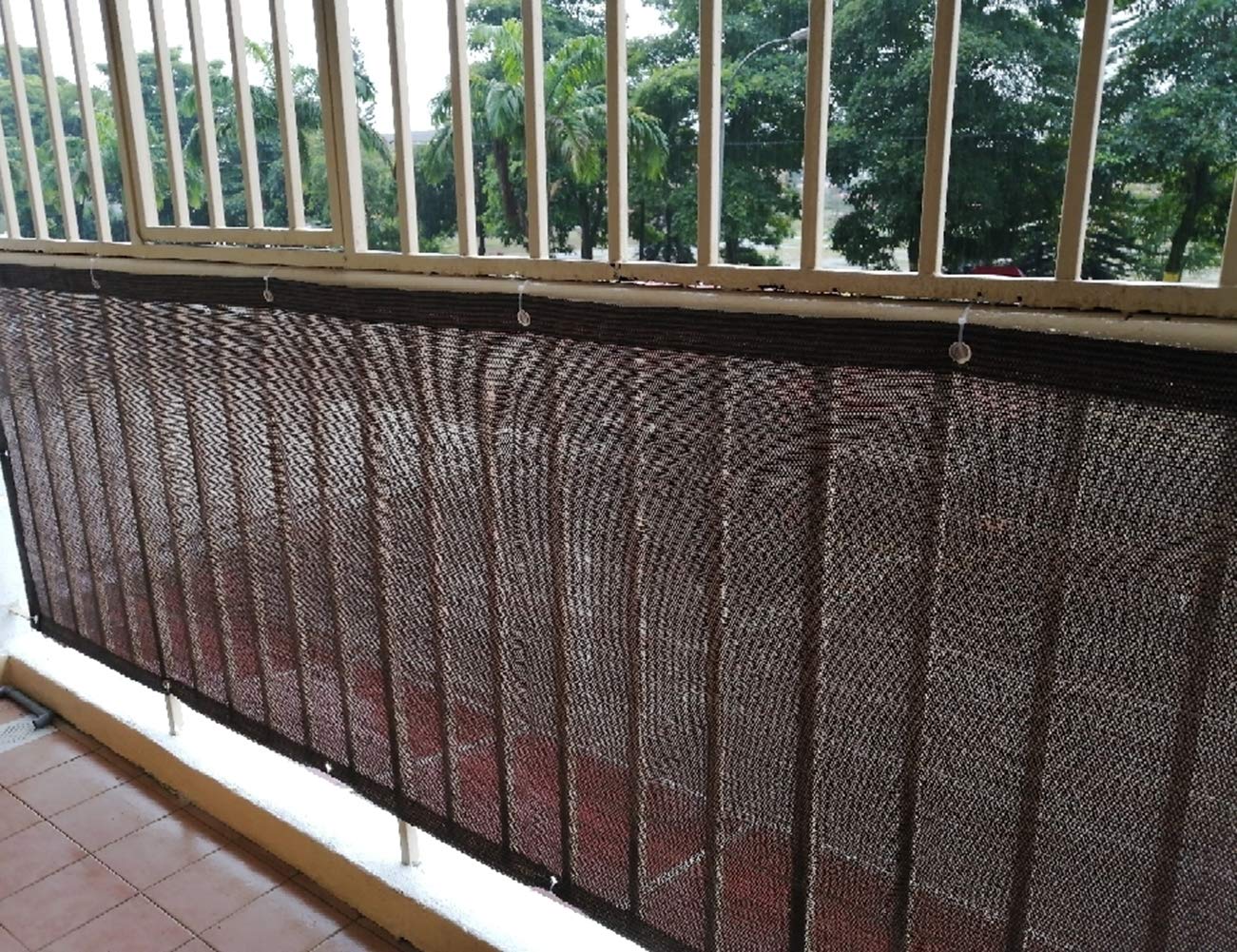 Balkon-Sichtschutzabdeckung, 0,6 x 9 m, multifunktionale Schutzblenden für Höhe 0,6 m, 1 m, Braun, inkl. Kabelbindern, Seilen
