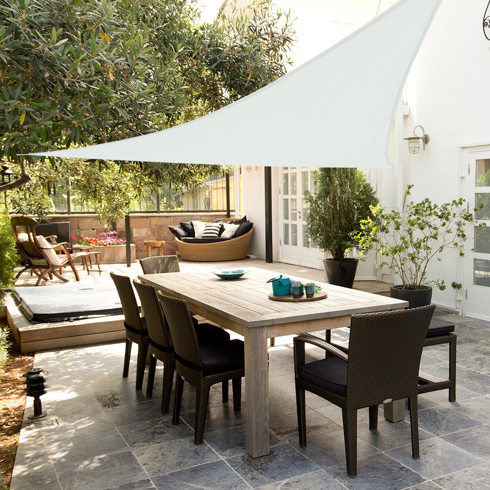 AKTIVE Voile d'Ombrage Triangulaire Blanc 360 X 360 X 360 cm pour Jardin ou Terrasse, Protection UV50, Polyester 160 g, M², 3 Cordes de Fixation Incluses, Durable et Facile à Installer (61022)