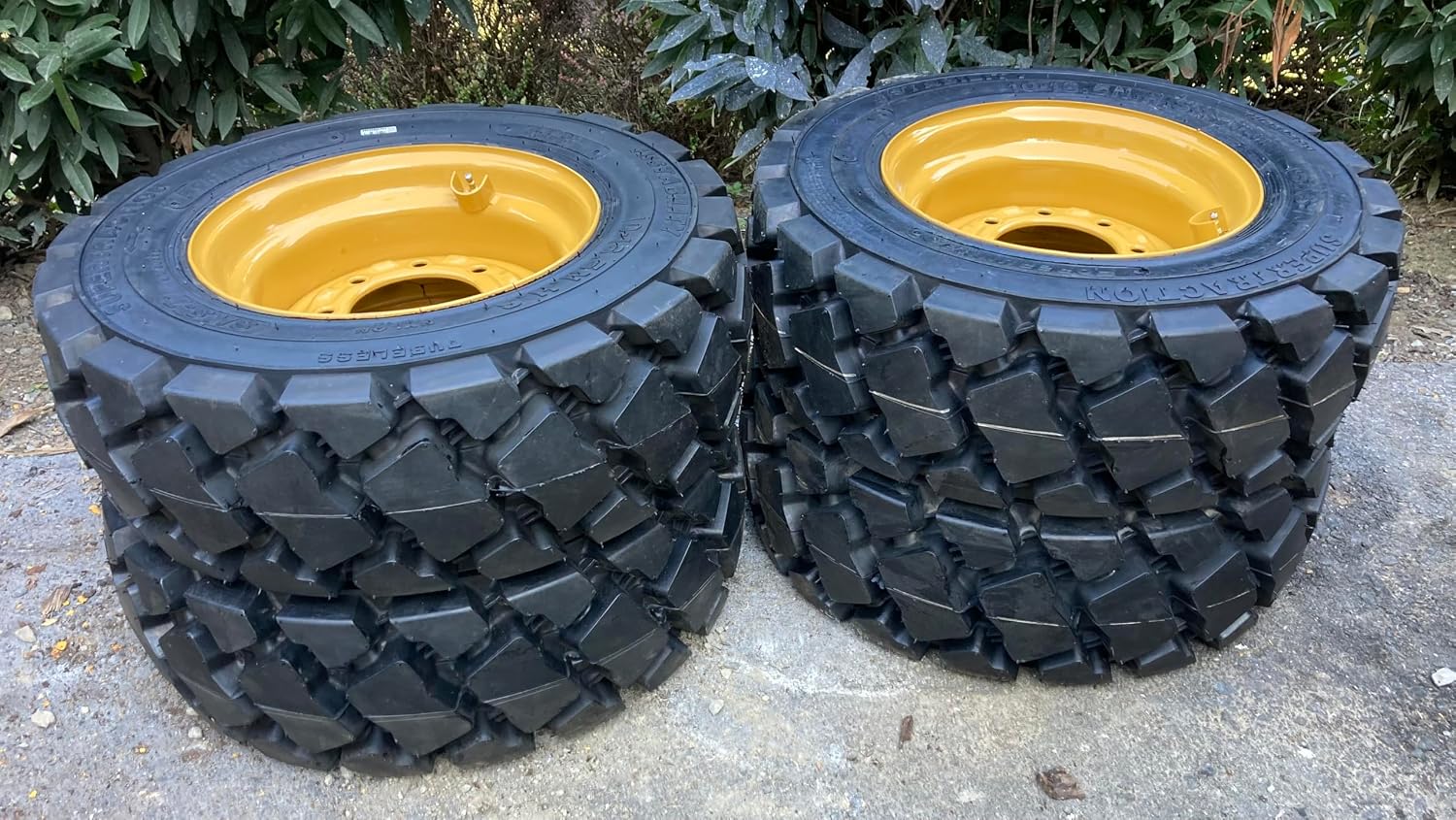 Set of 4-Heavy Duty FOAM FILLED (NO FLAT) 10-16.5 Forerunner SKS-7 Skid Steer Tires on Wheels/Rims (8 lug) for Cat, John Deere, Gehl, Mustang & more -12PLY-10X16.5