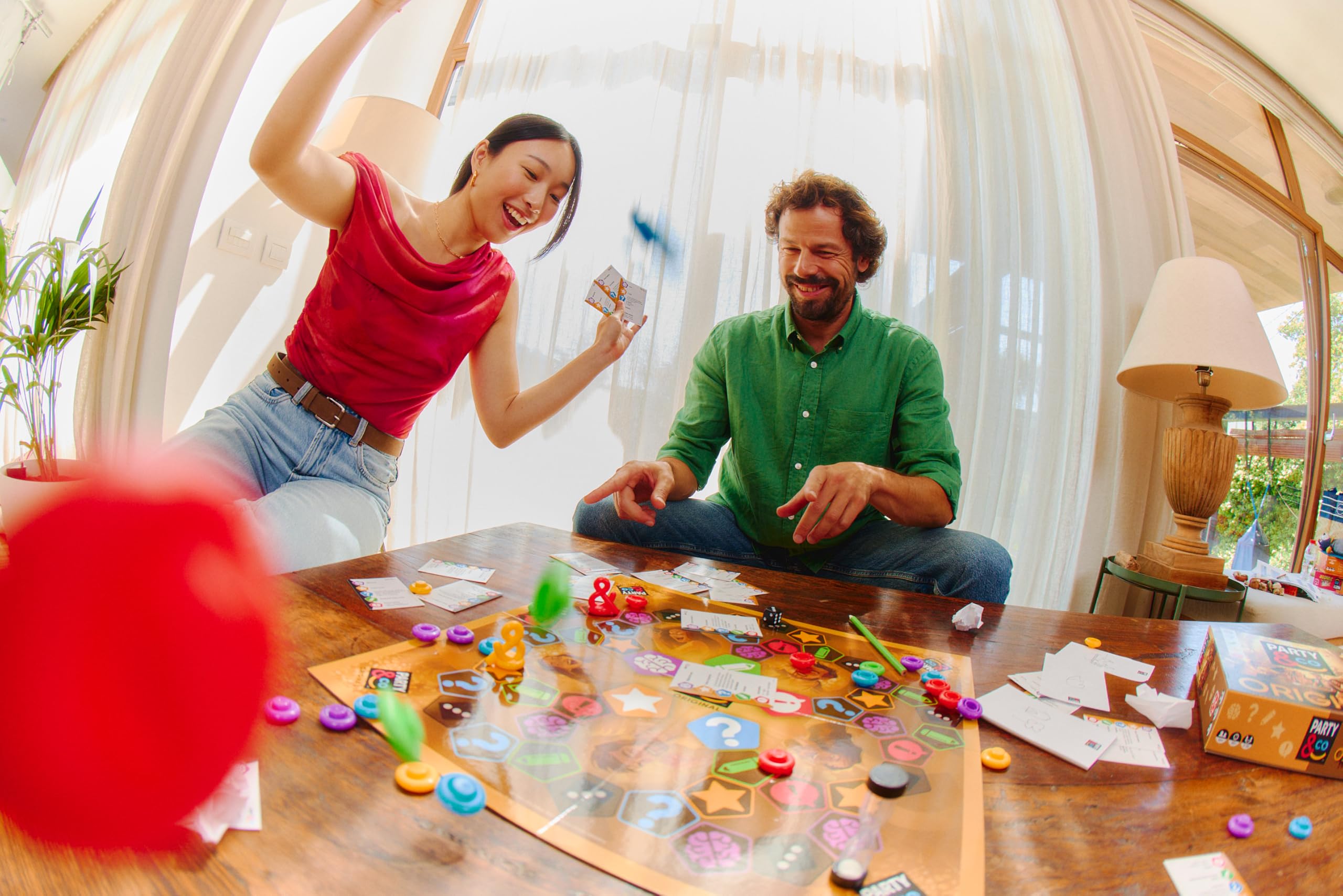 Party & Co. Original | Juego de Mesa para Adultos, Multiprueba, Divertido y por Equipos, Ideal para Fiestas | +14 Años, Juegos de Mesa Adultos de Party and Co.