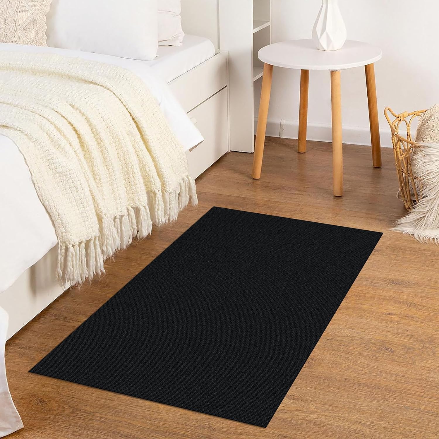 KOZYFLY Washable Area Rug 2x3 Ft Small Entryway Rug Indoor Door Mat Non Slip Front Door Rugs Indoor Braided Cotton Floor Carpet for Front Entrance Bathroom Kitchen Foyer, Black