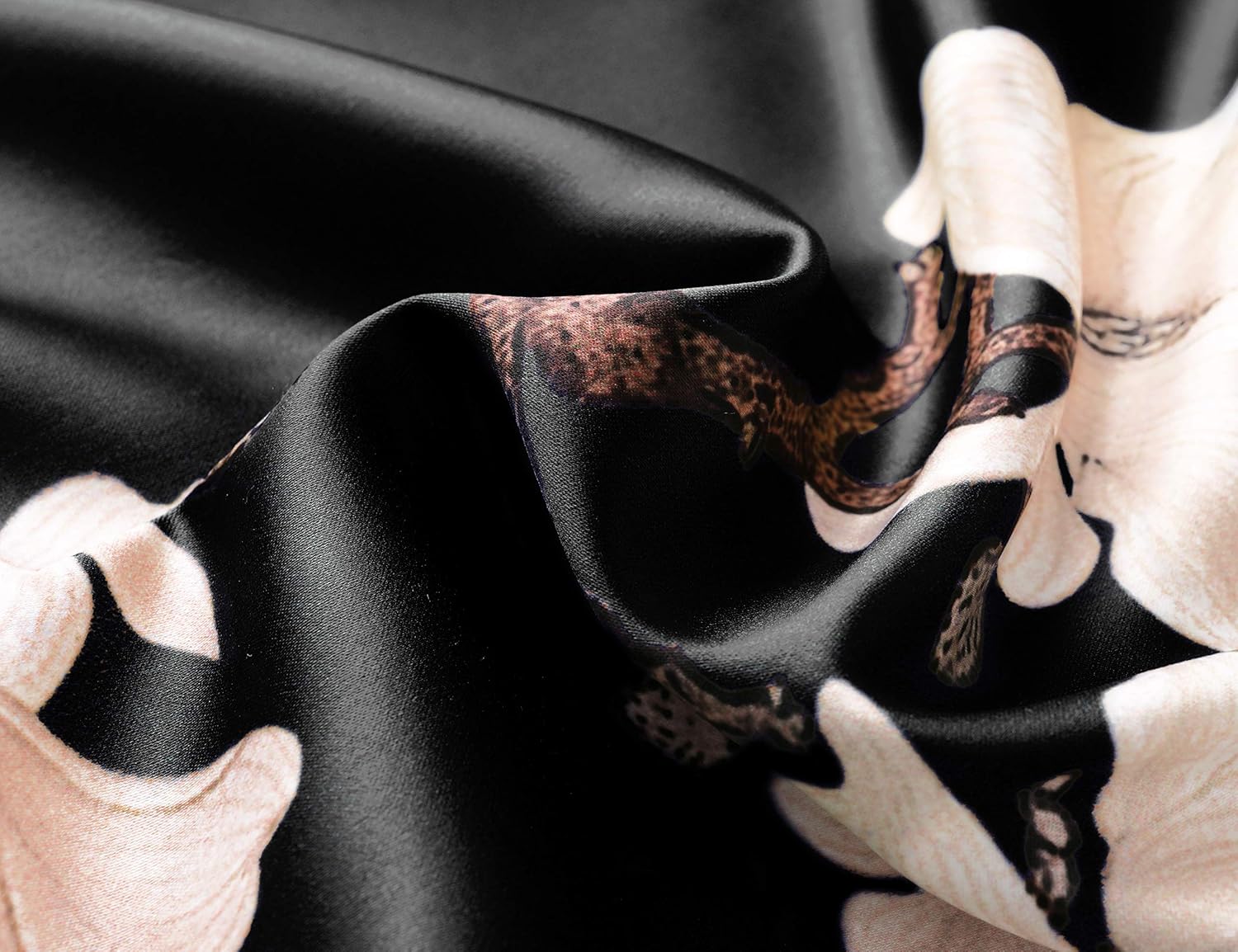 BABEYOND Kimono Robe Cover up Short Satin Floral Silky Kimono Blouse Loose Bachelorette Party Robe - Image 4